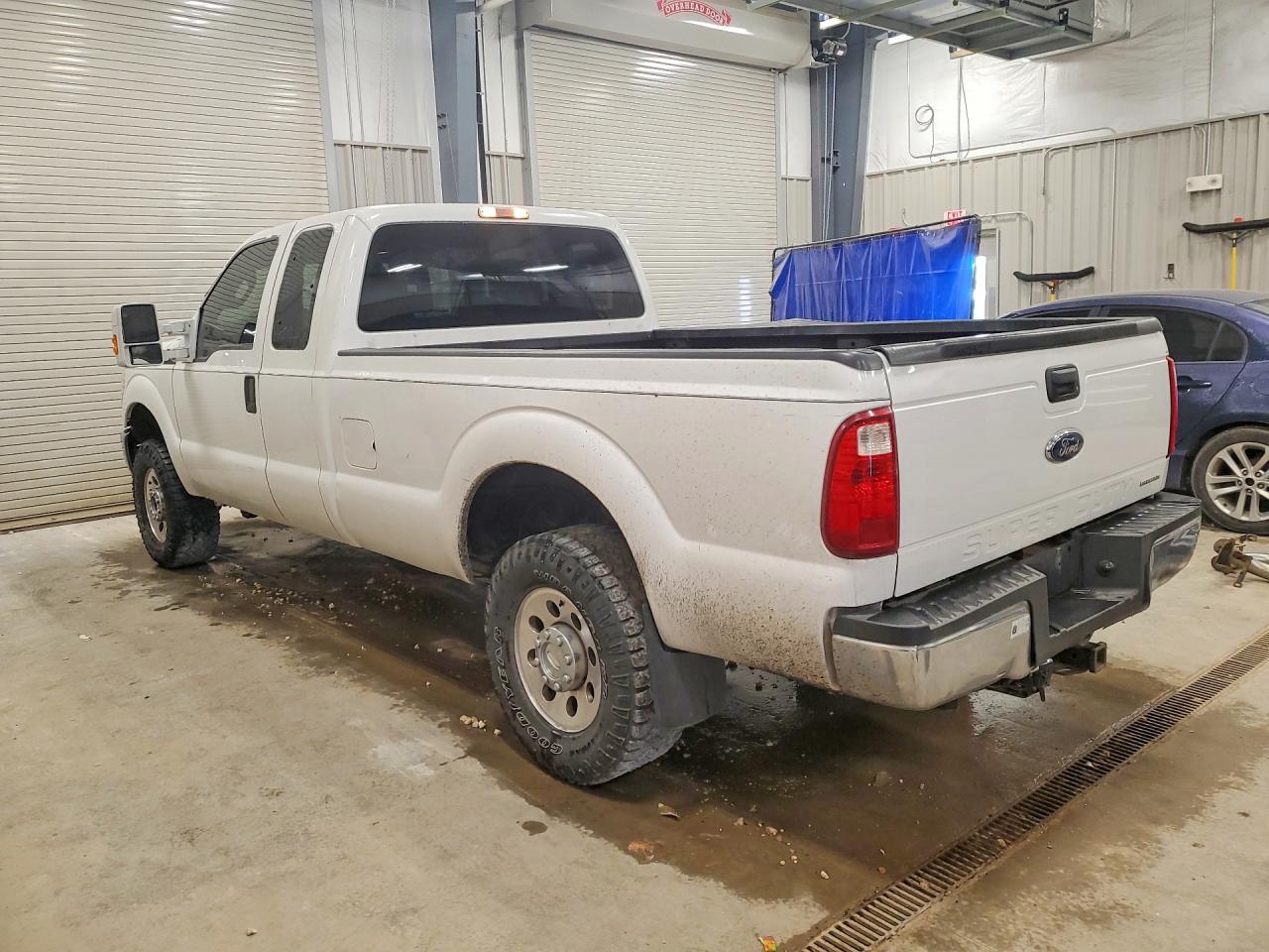 2013 Ford F250 Super Duty White vin: 1FT7X2B65DEB29562