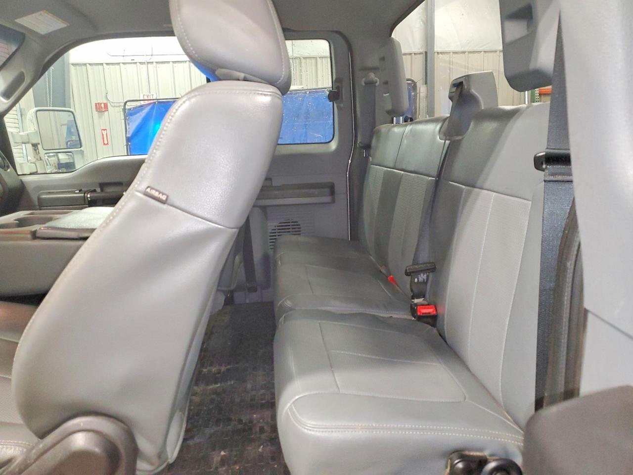 2013 Ford F250 Super Duty White vin: 1FT7X2B65DEB29562