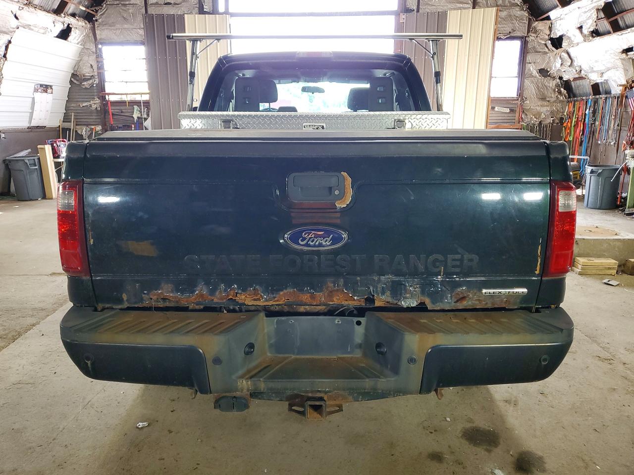 2015 Ford F250 Super Duty Green vin: 1FT7X2B65FEB96018