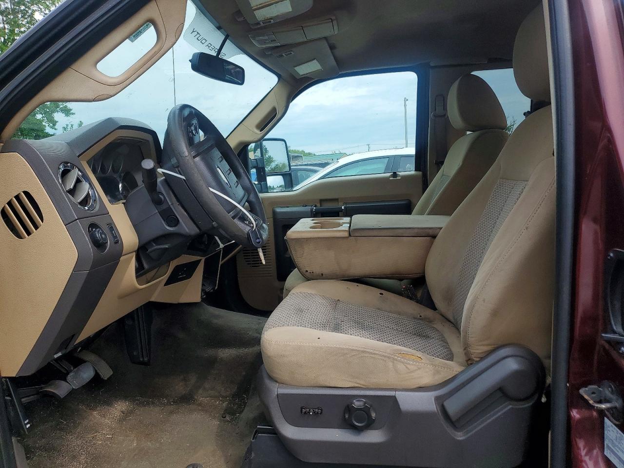 2011 Ford F250 Super Duty Maroon vin: 1FT7X2B66BEA03420