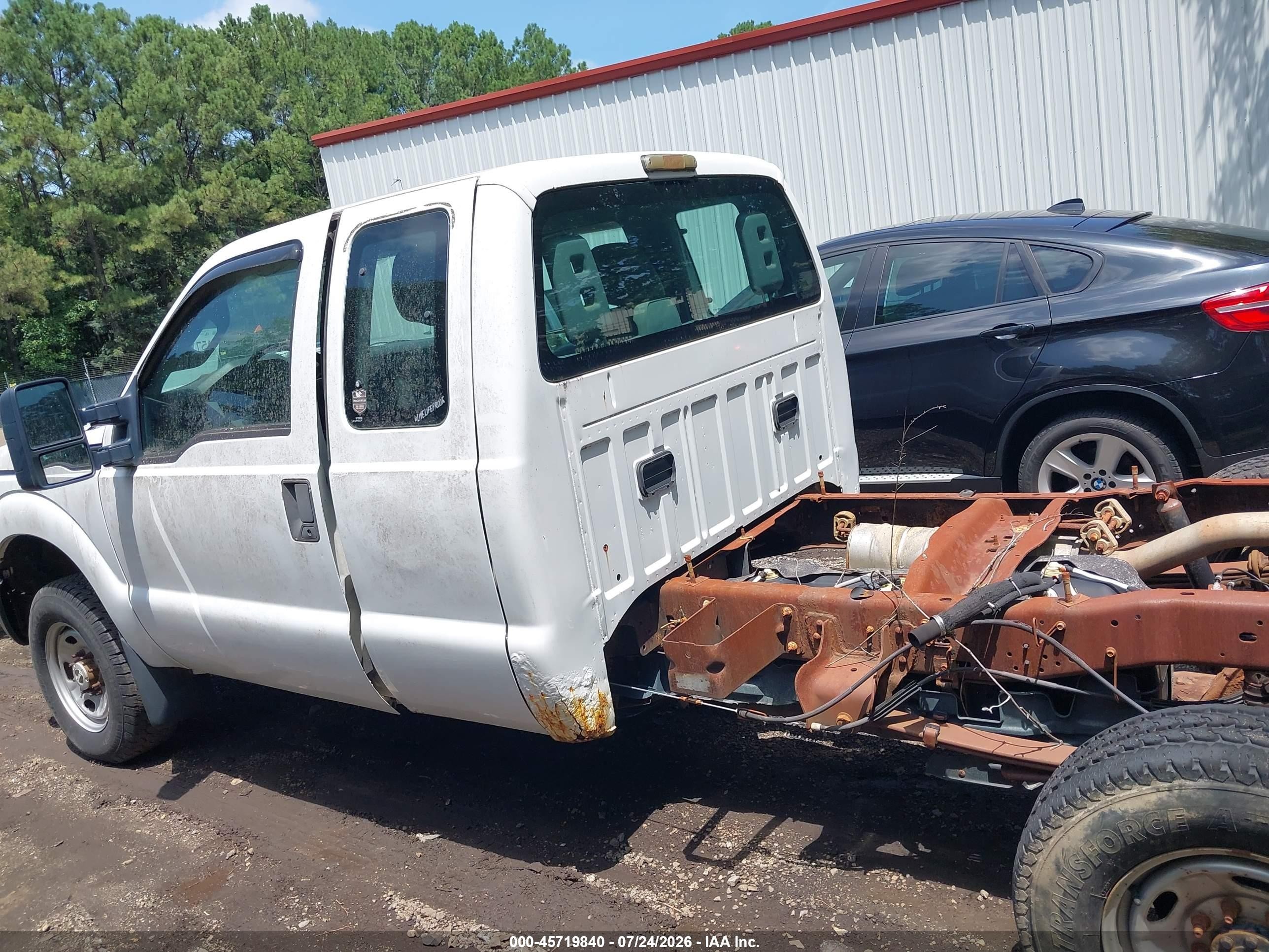 2011 Ford F-250 Xl White vin: 1FT7X2B66BEC68659
