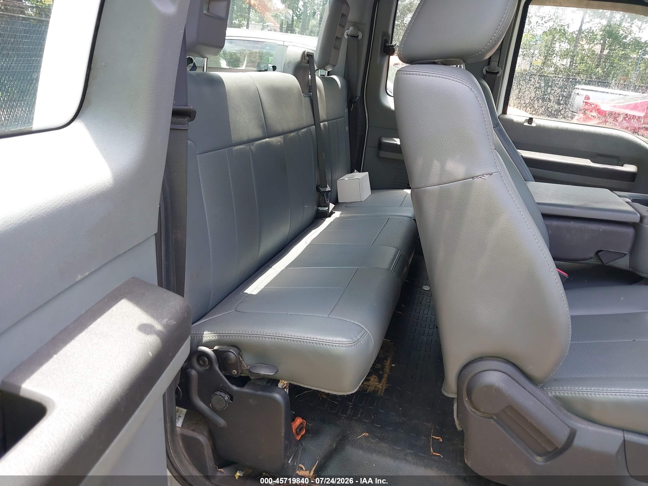 2011 Ford F-250 Xl White vin: 1FT7X2B66BEC68659
