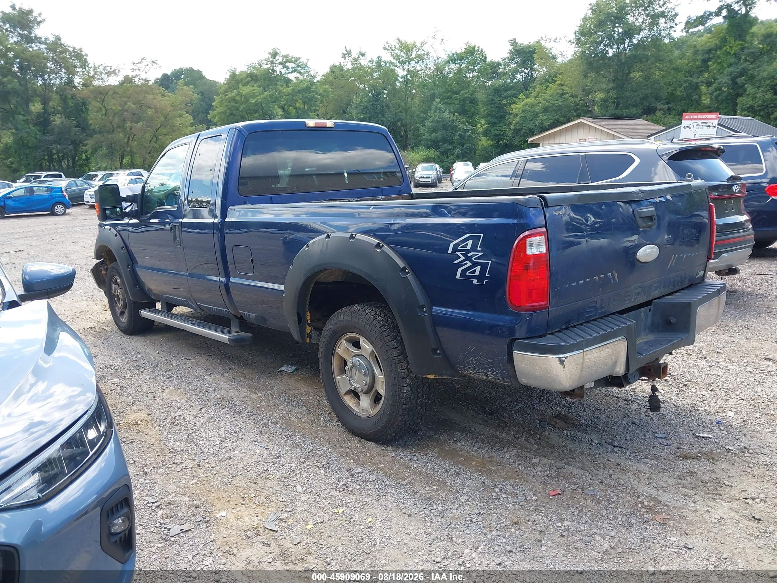 2011 Ford F-250 Xlt Blue vin: 1FT7X2B66BEC90032