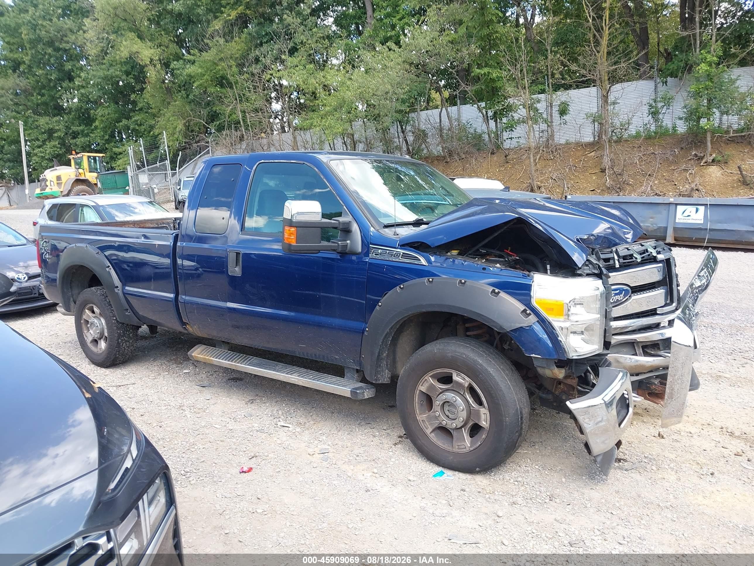 2011 Ford F-250 Xlt Blue vin: 1FT7X2B66BEC90032