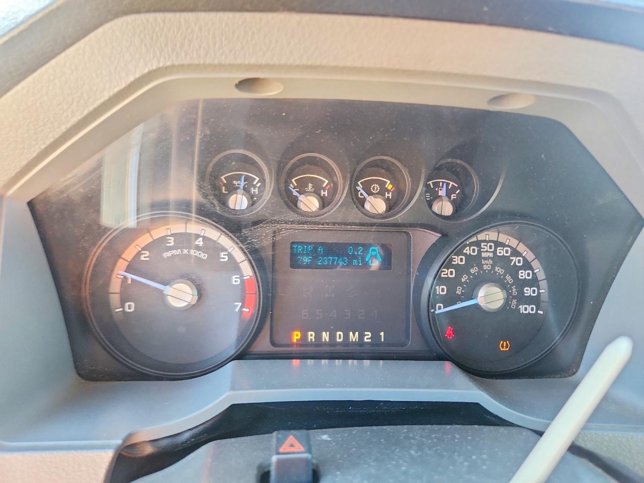 2015 Ford F250 Super Duty White vin: 1FT7X2B66FEB35132