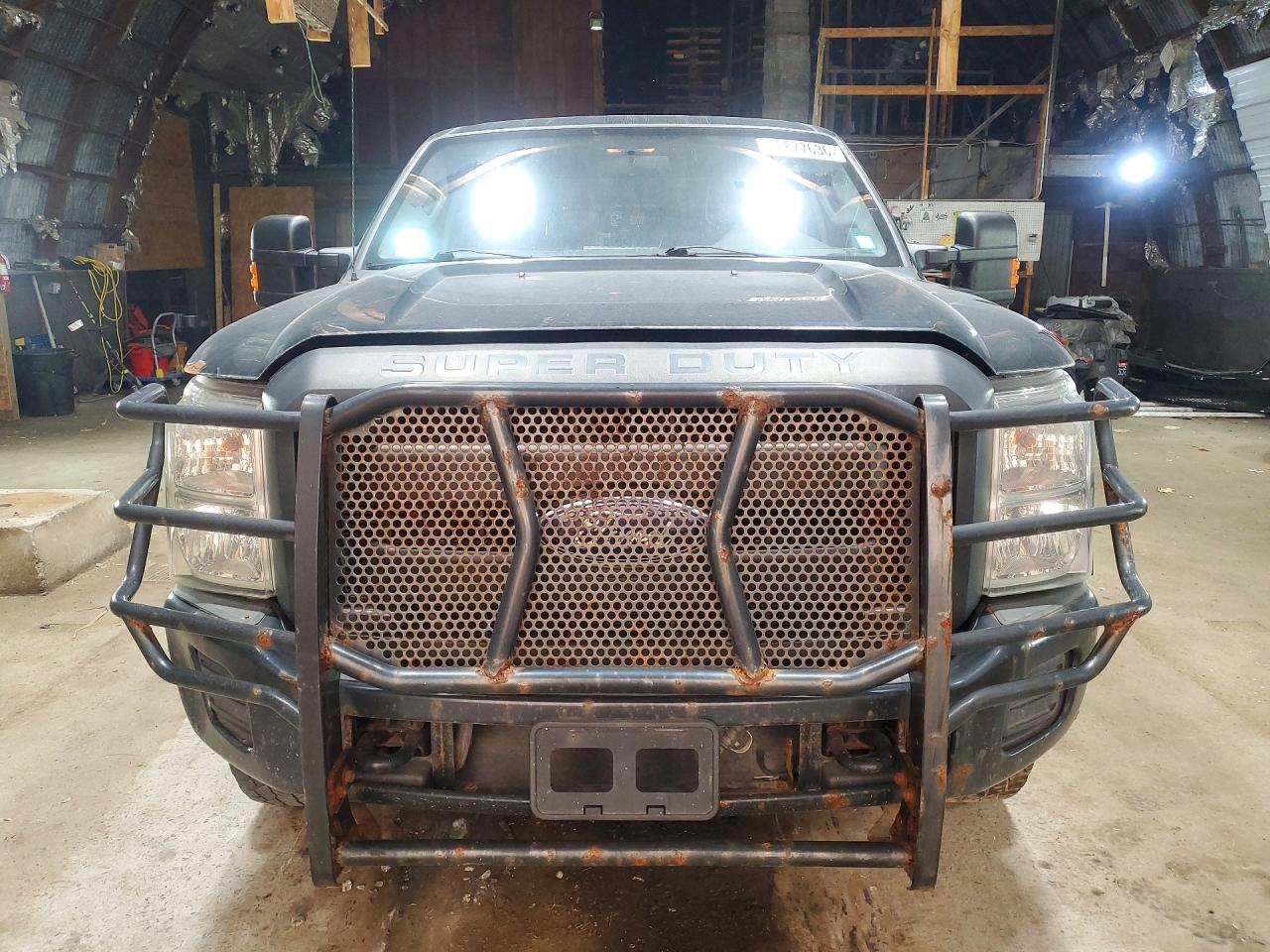 2015 Ford F250 Super Duty Зеленый vin: 1FT7X2B66FEB89482