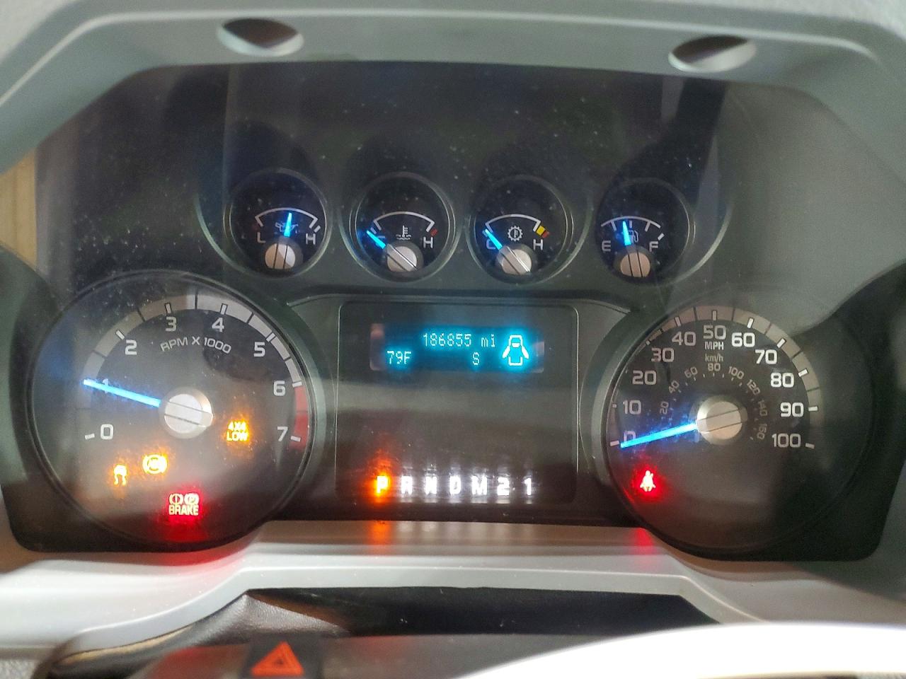 2015 Ford F250 Super Duty Зеленый vin: 1FT7X2B66FEB89482
