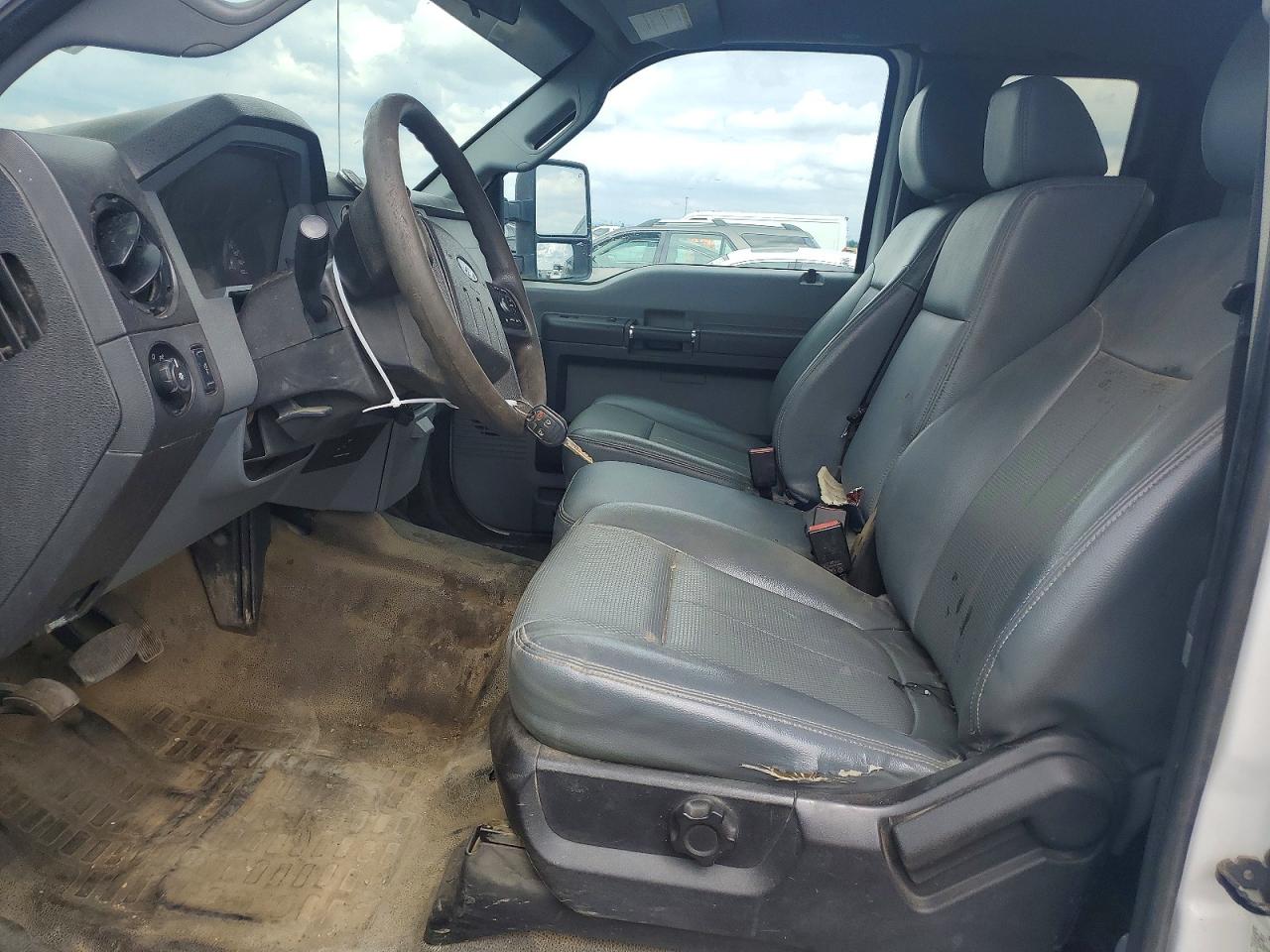 2015 Ford F250 Super Duty White vin: 1FT7X2B66FEC90294