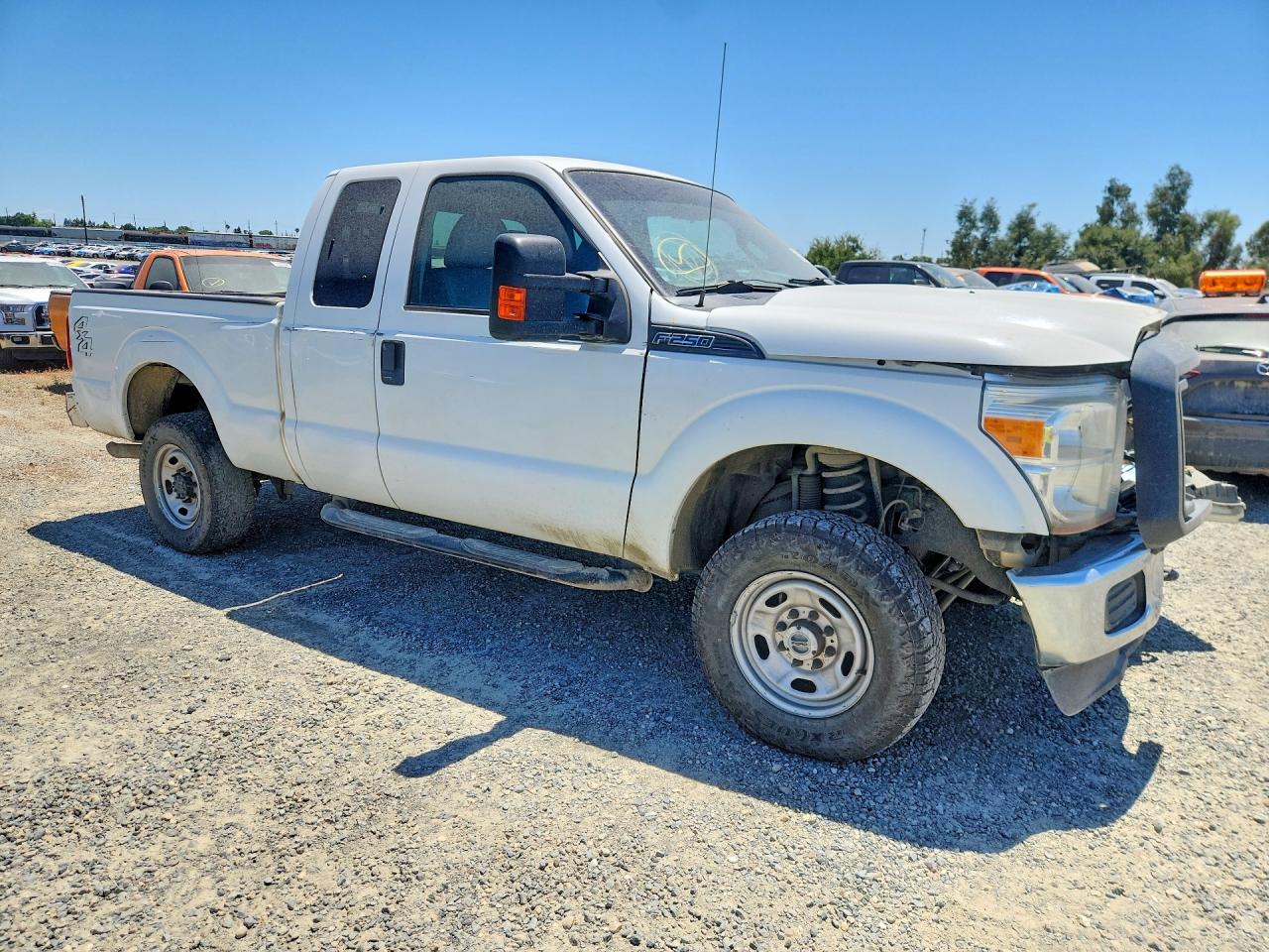 2015 Ford F250 Super Duty White vin: 1FT7X2B66FEC90294