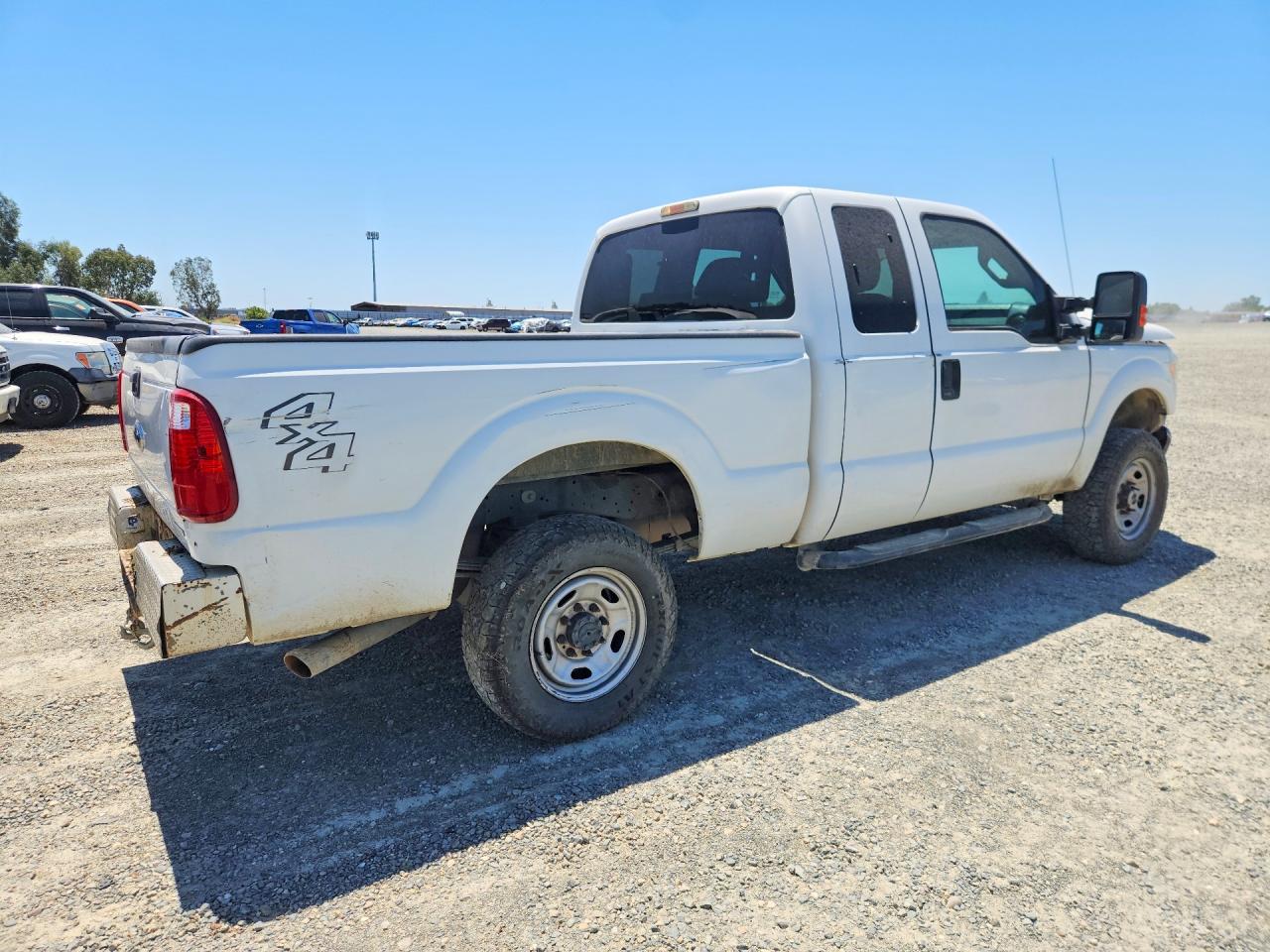 2015 Ford F250 Super Duty White vin: 1FT7X2B66FEC90294
