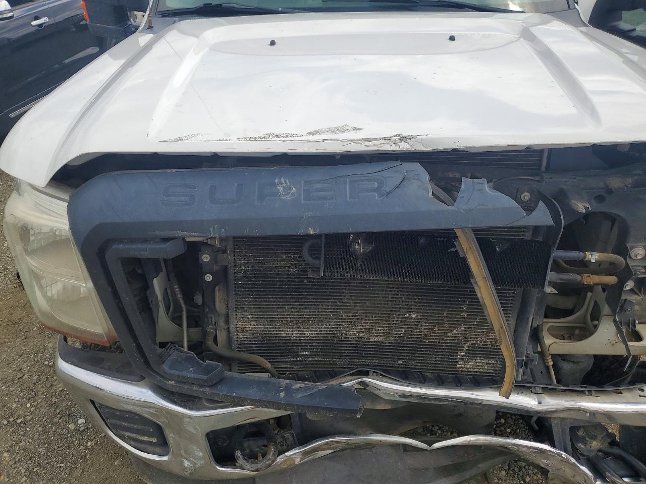 2015 Ford F250 Super Duty White vin: 1FT7X2B66FEC90294