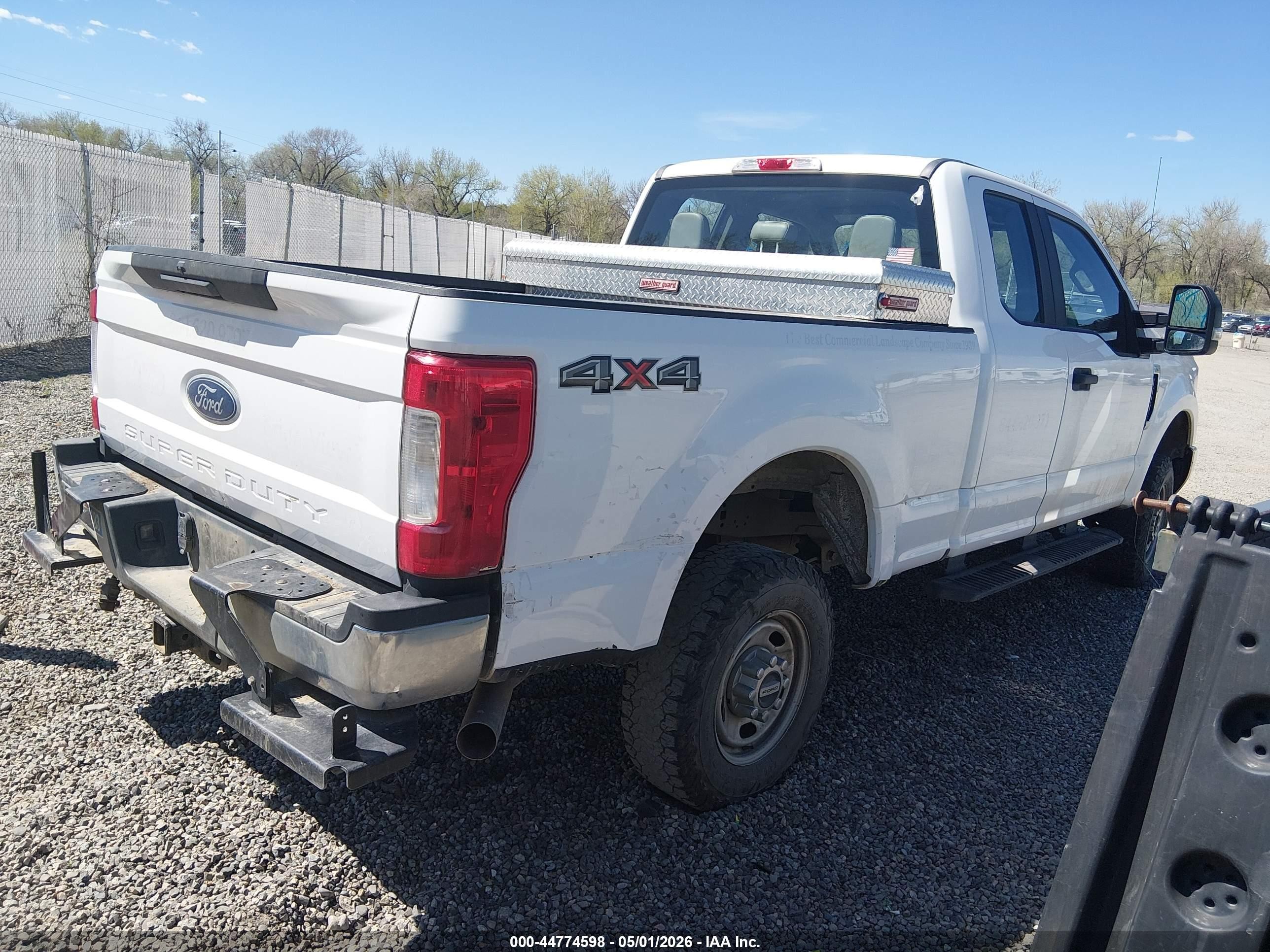2018 Ford F-250 Xl White vin: 1FT7X2B66JEC51696