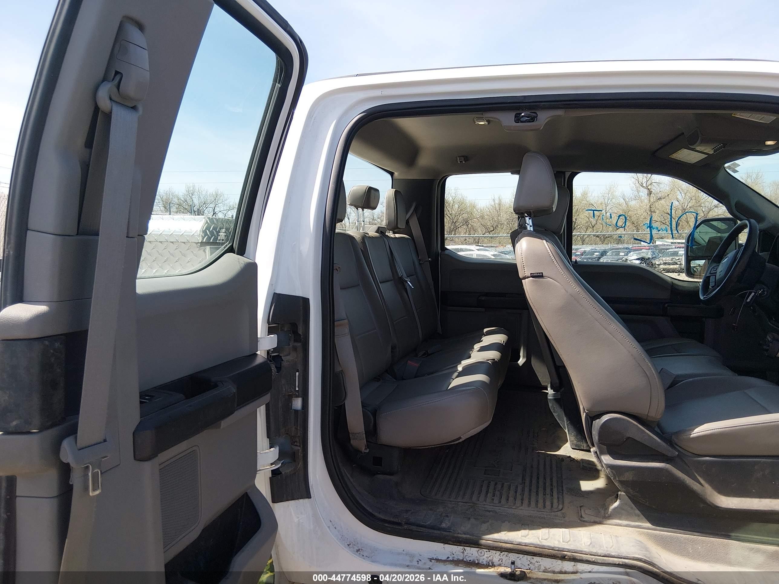 2018 Ford F-250 Xl White vin: 1FT7X2B66JEC51696
