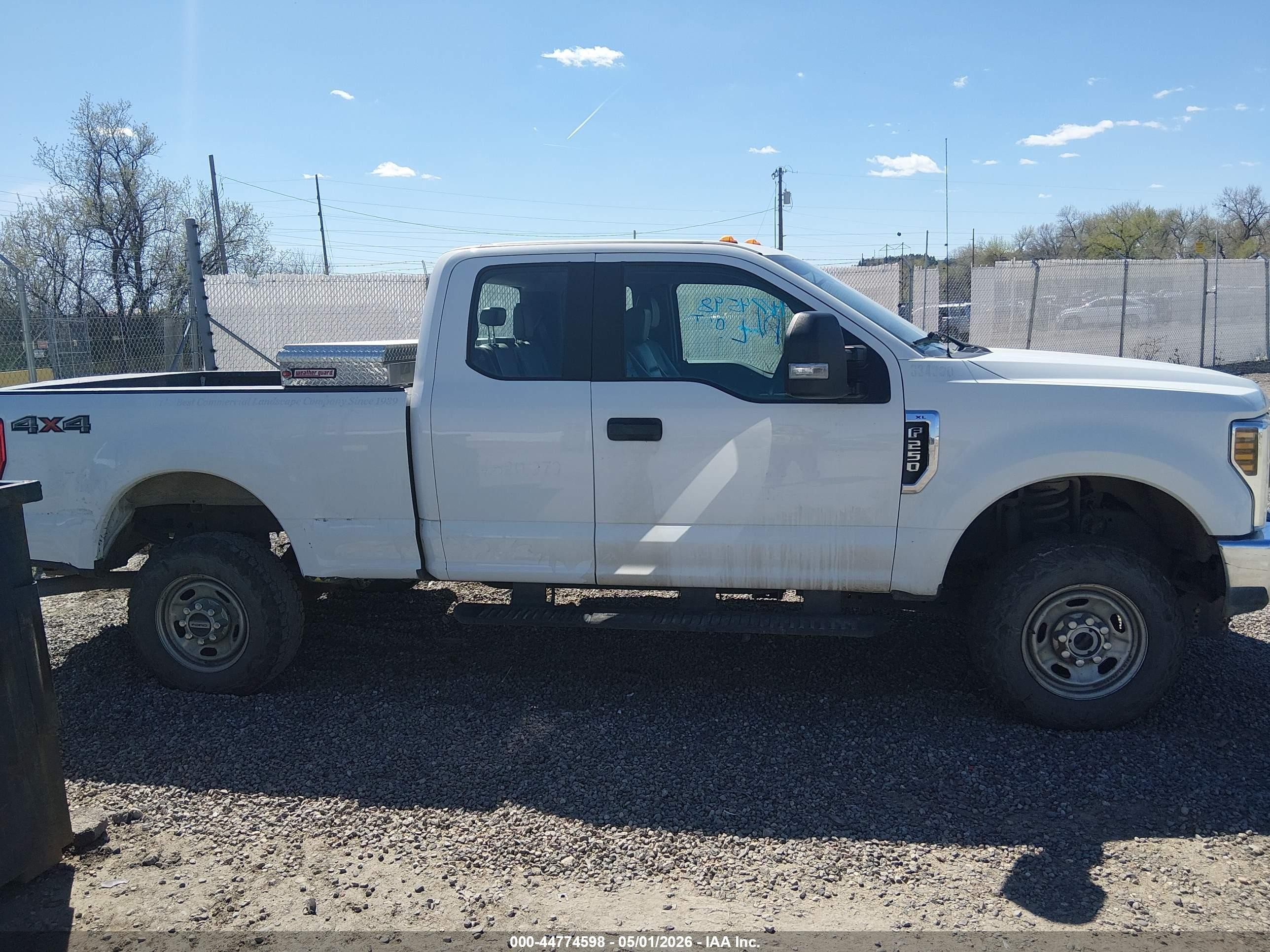 2018 Ford F-250 Xl White vin: 1FT7X2B66JEC51696