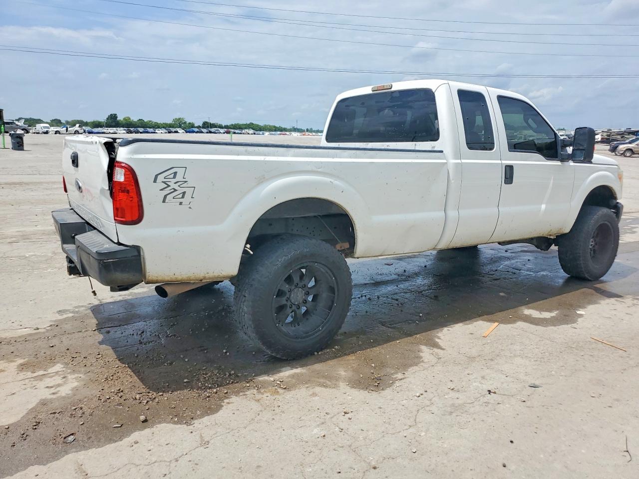 2013 Ford F250 Super Duty Белый vin: 1FT7X2B67DEA44447