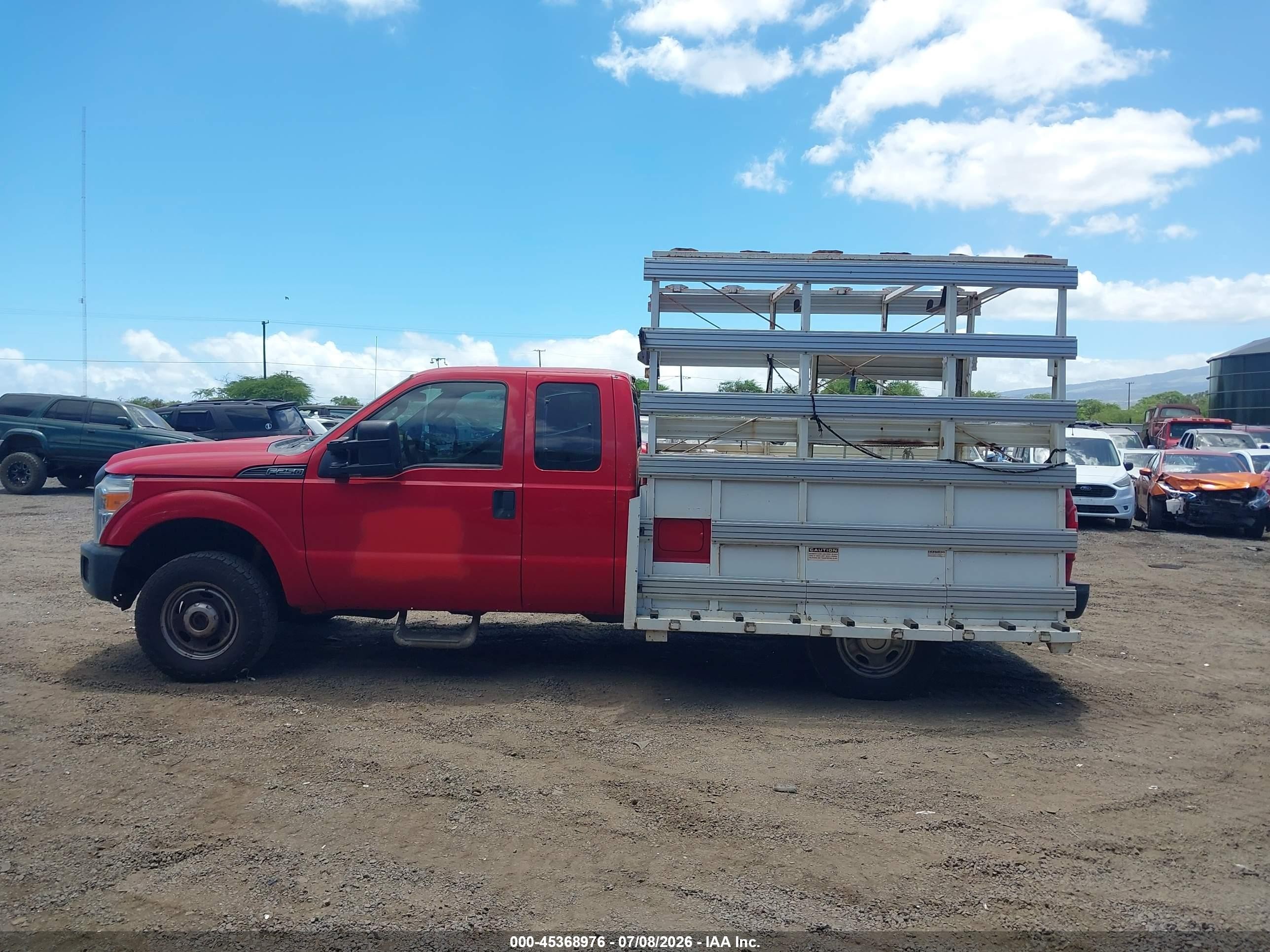 2014 Ford F-250 Xl Красный vin: 1FT7X2B67EEA80706