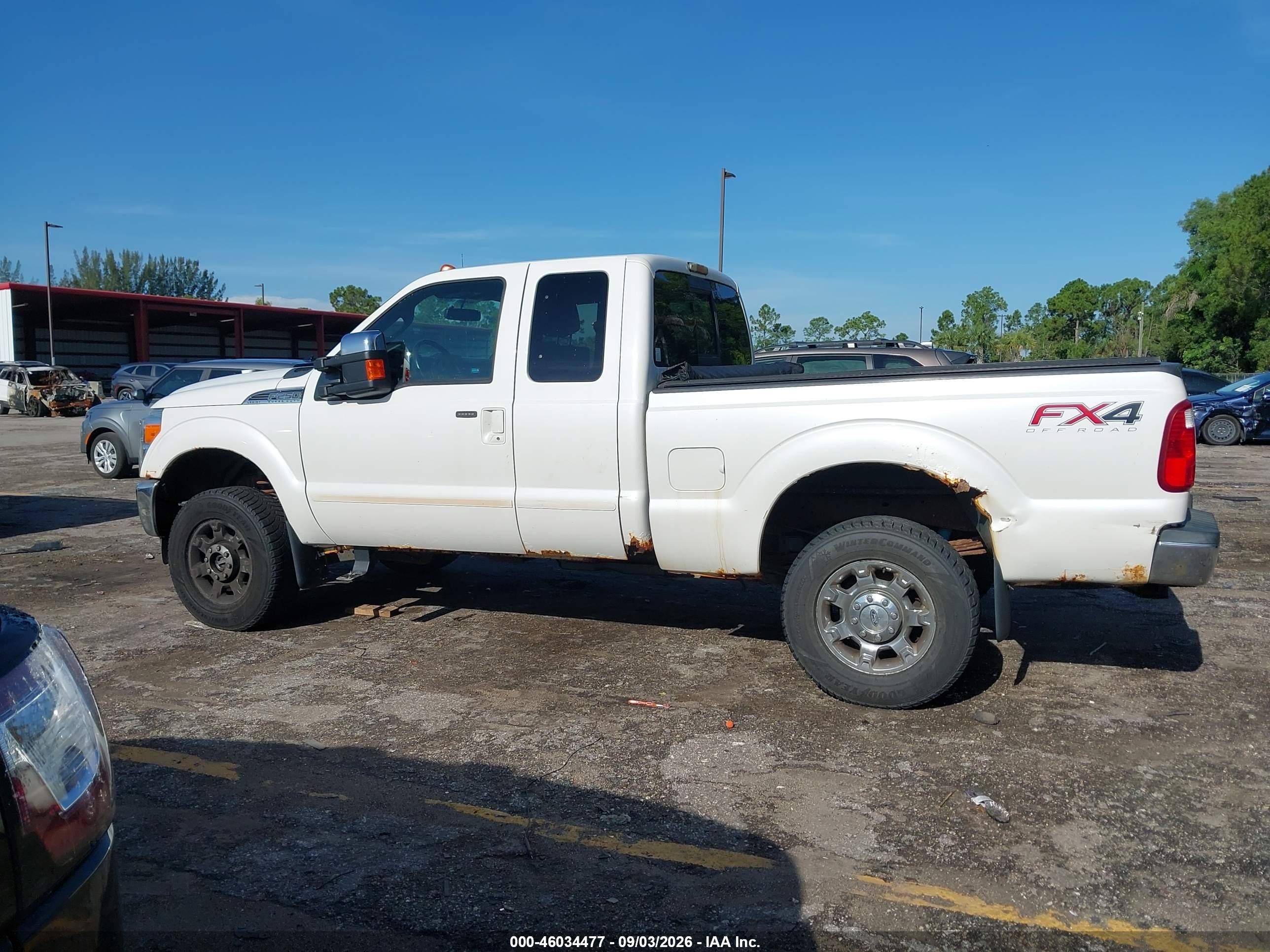 2014 Ford F-250 Lariat White vin: 1FT7X2B67EEB05765