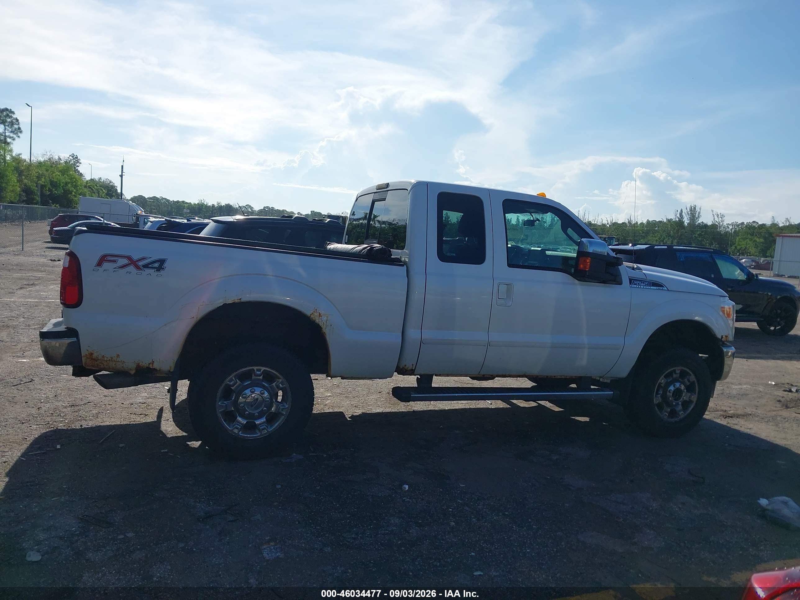 2014 Ford F-250 Lariat White vin: 1FT7X2B67EEB05765