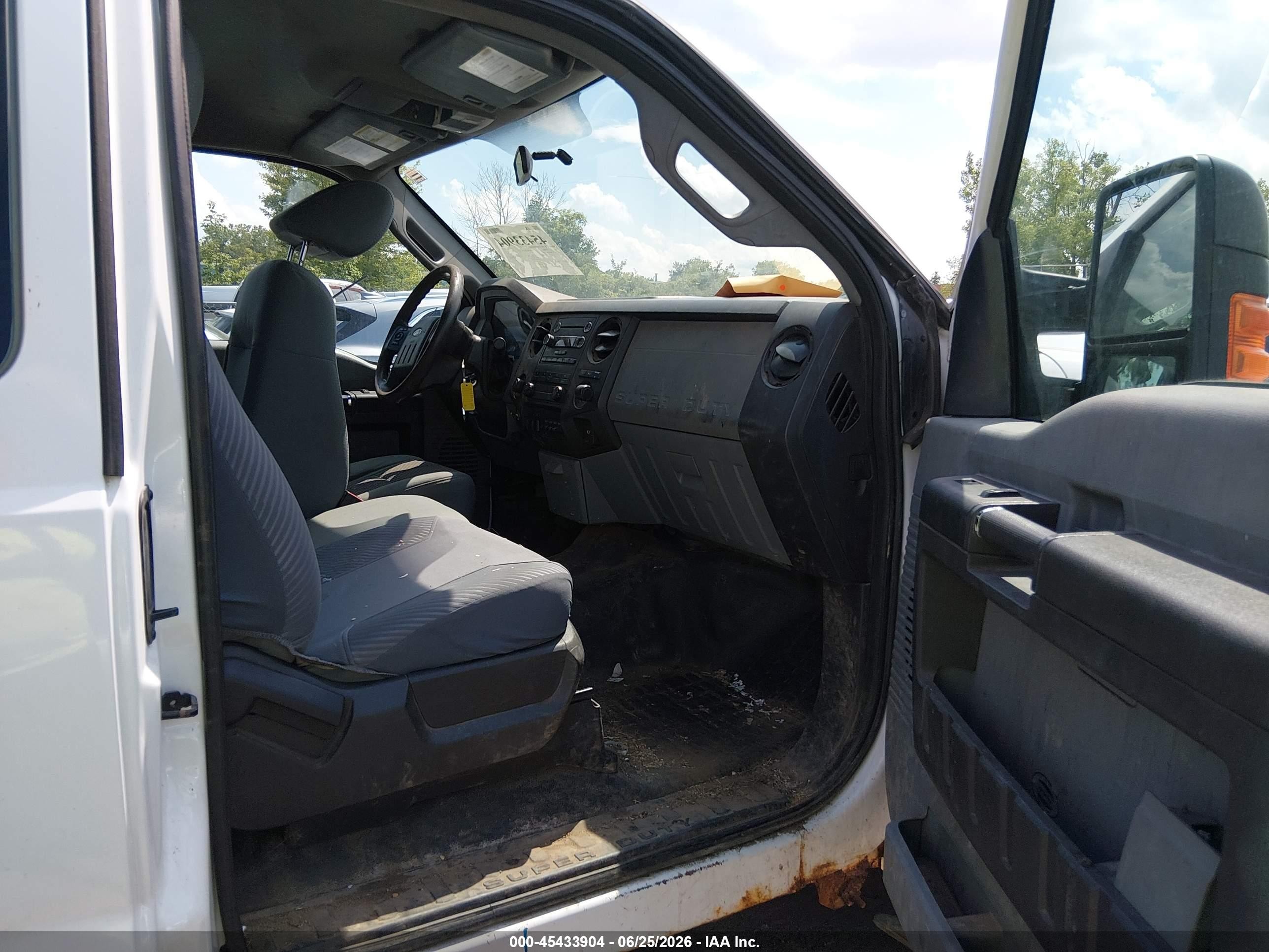 2012 Ford Super Duty F-250 Srw Lariat/xl/xlt White vin: 1FT7X2B68CEA58758