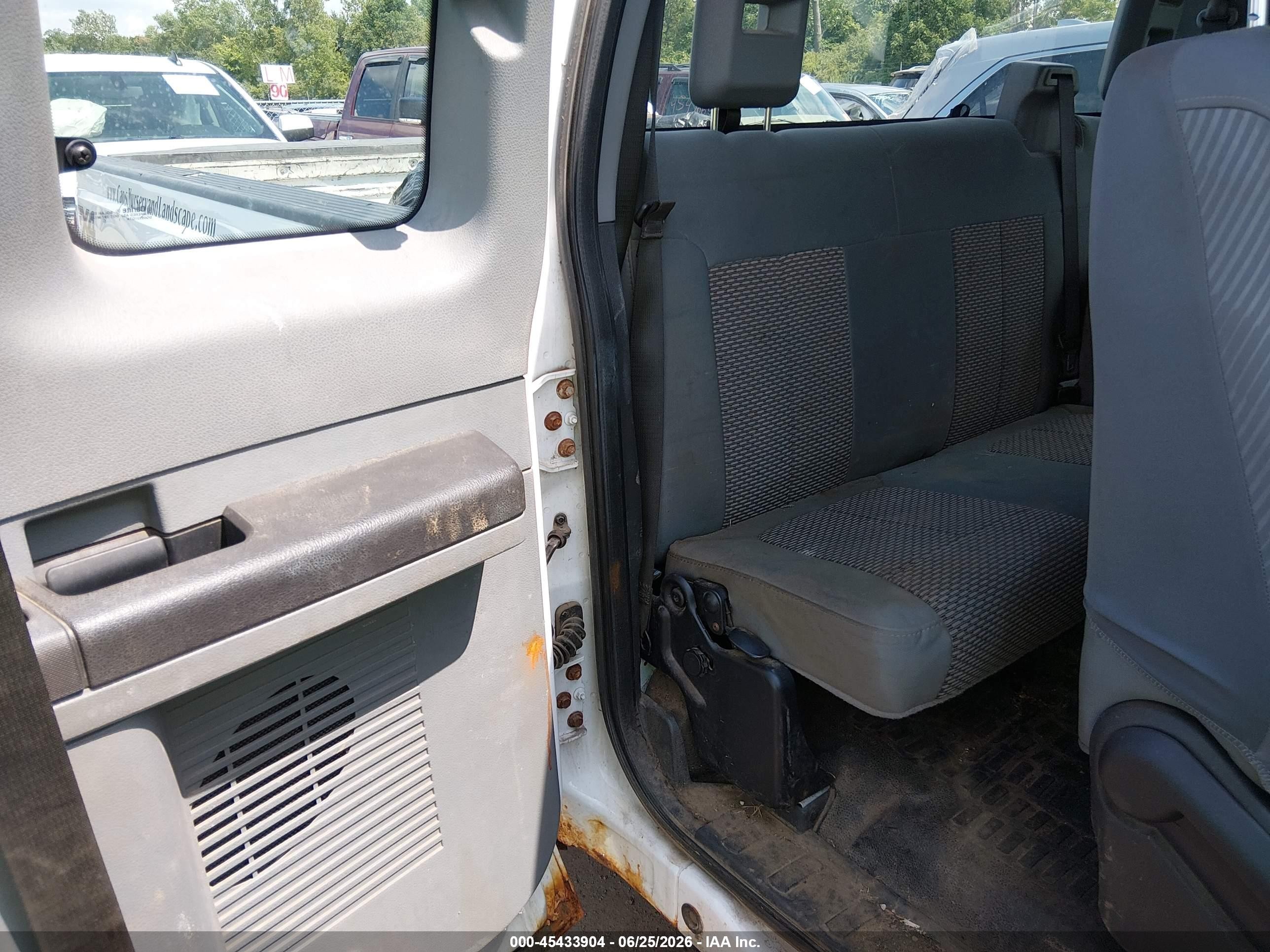 2012 Ford Super Duty F-250 Srw Lariat/xl/xlt White vin: 1FT7X2B68CEA58758