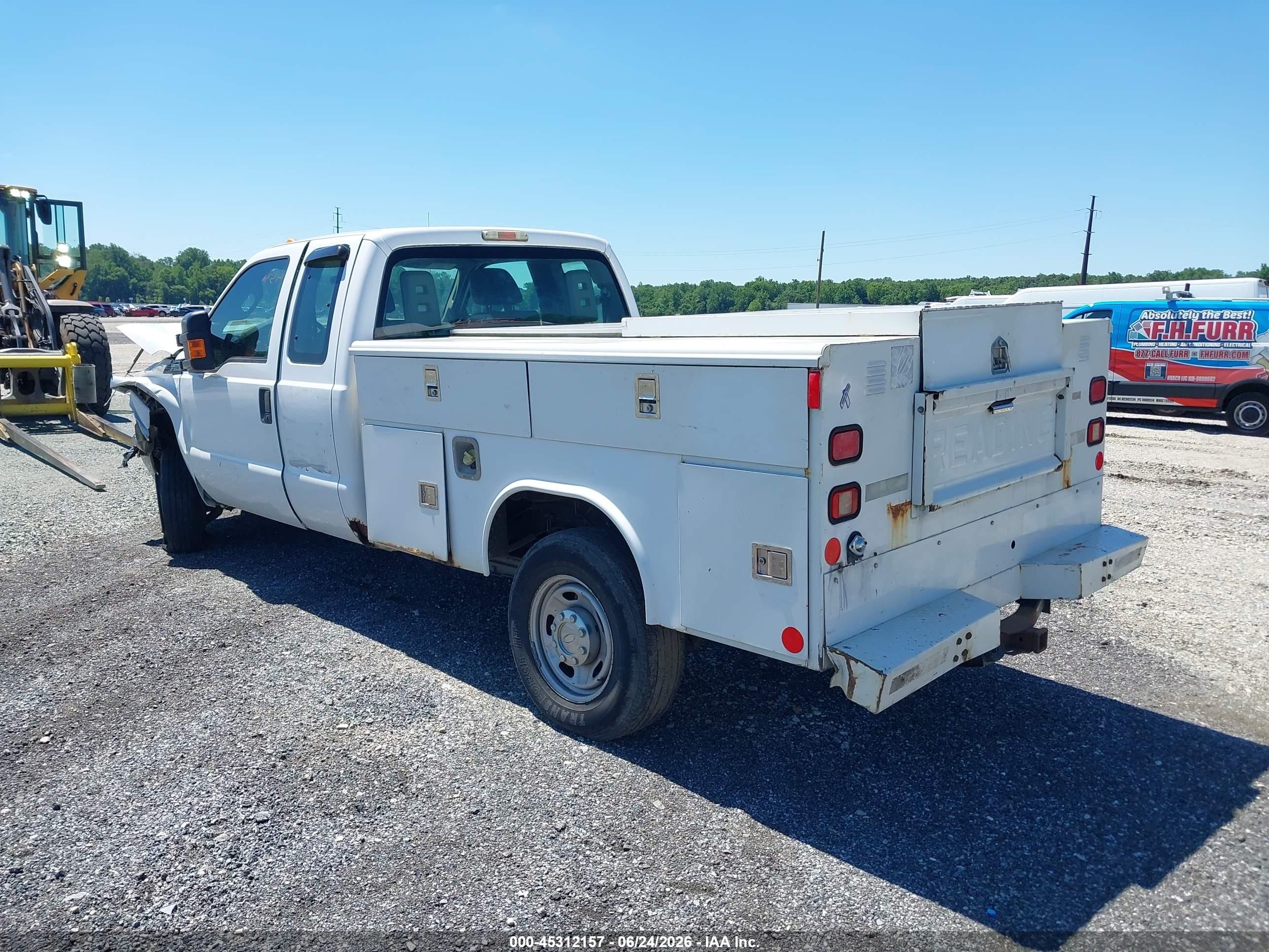2012 Ford F-250 Xl White vin: 1FT7X2B68CEC17147