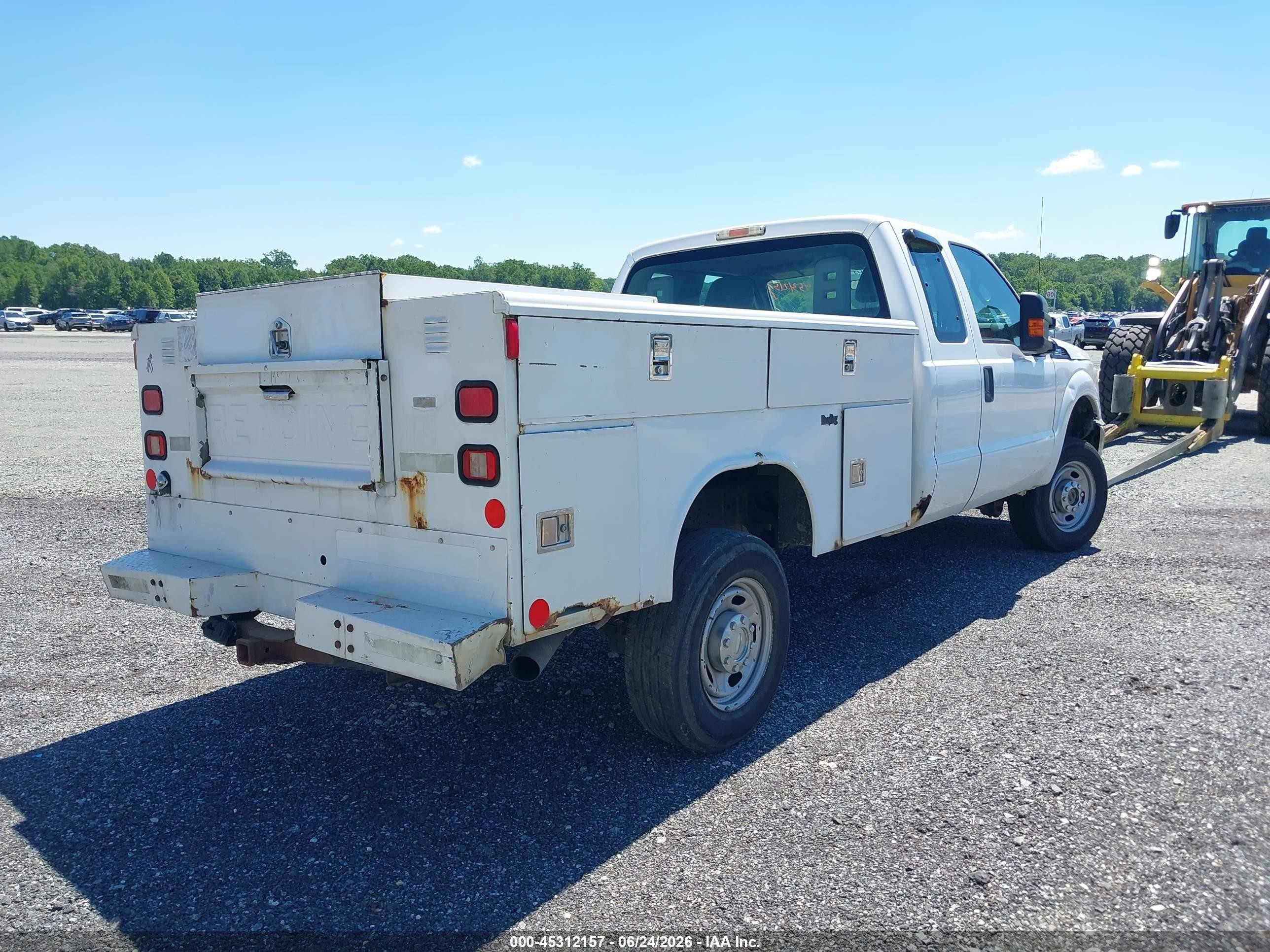 2012 Ford F-250 Xl White vin: 1FT7X2B68CEC17147