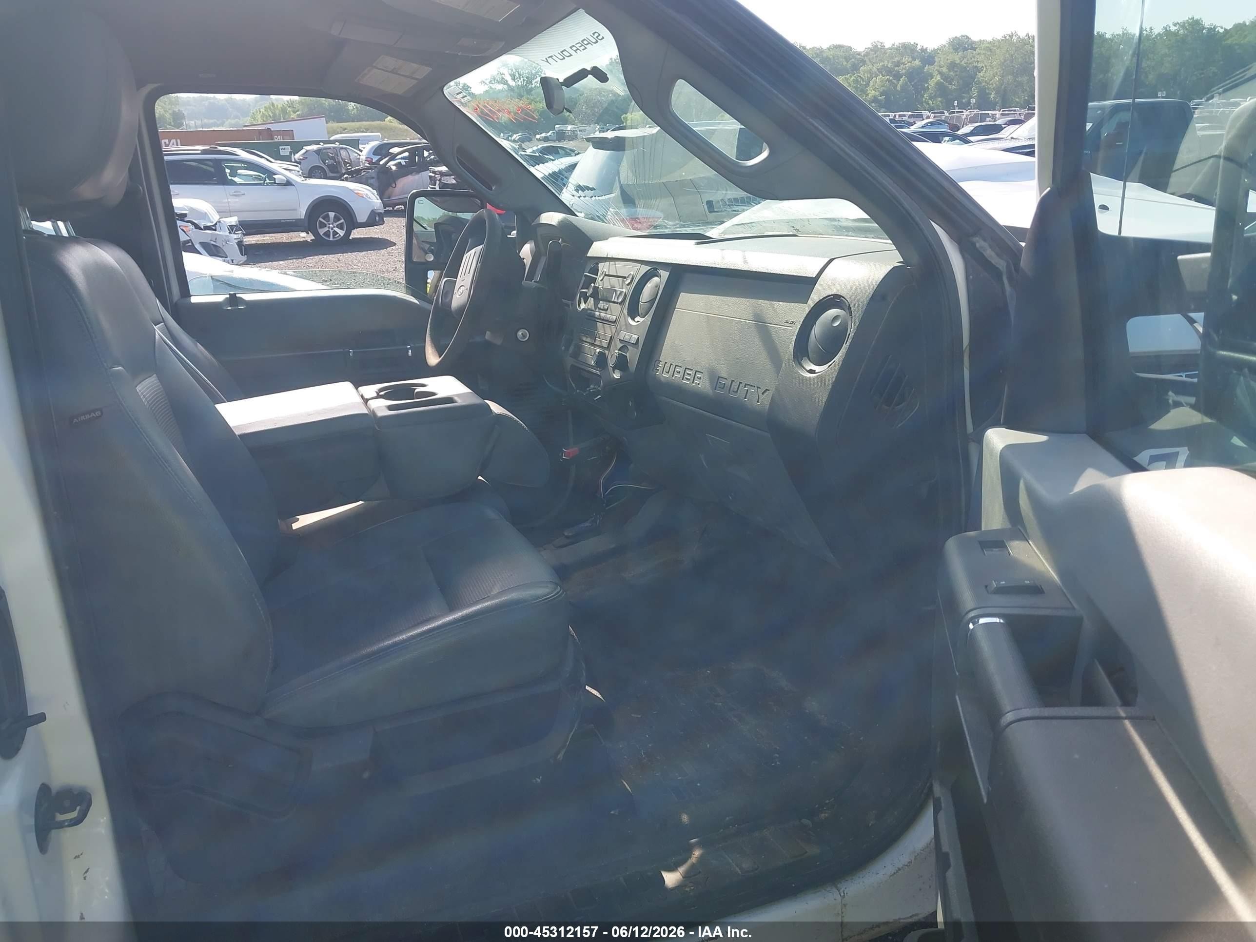 2012 Ford F-250 Xl White vin: 1FT7X2B68CEC17147