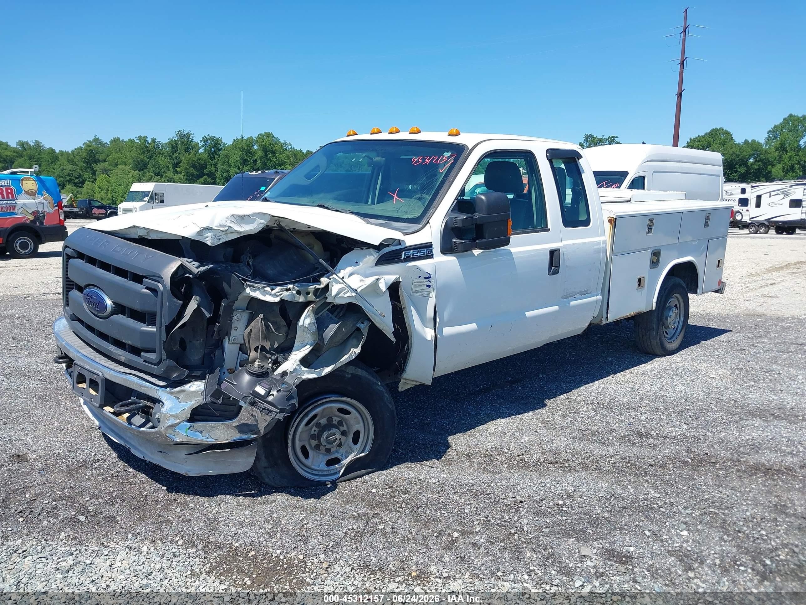 2012 Ford F-250 Xl White vin: 1FT7X2B68CEC17147