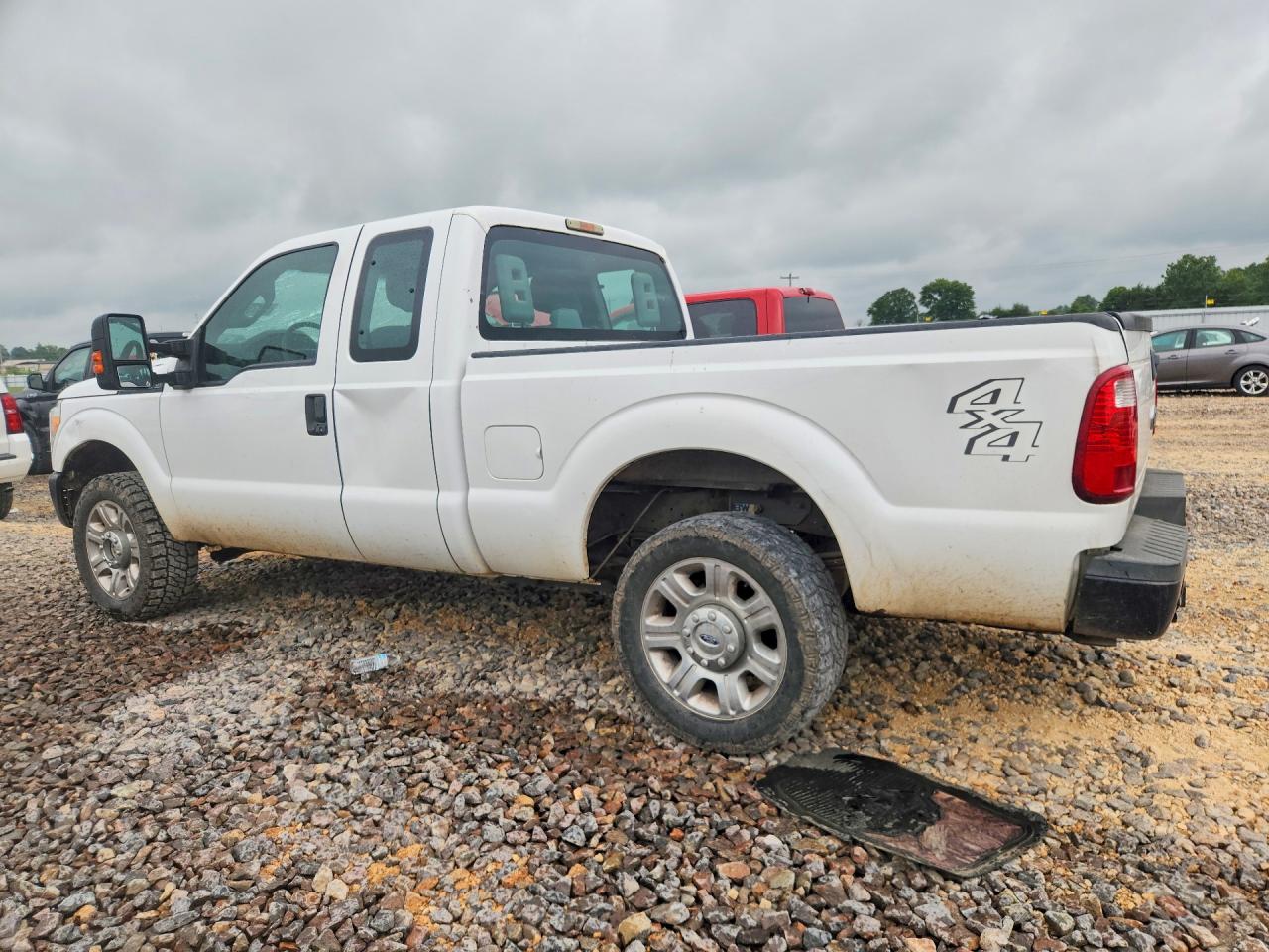2013 Ford F250 Super Duty Белый vin: 1FT7X2B68DEA93575
