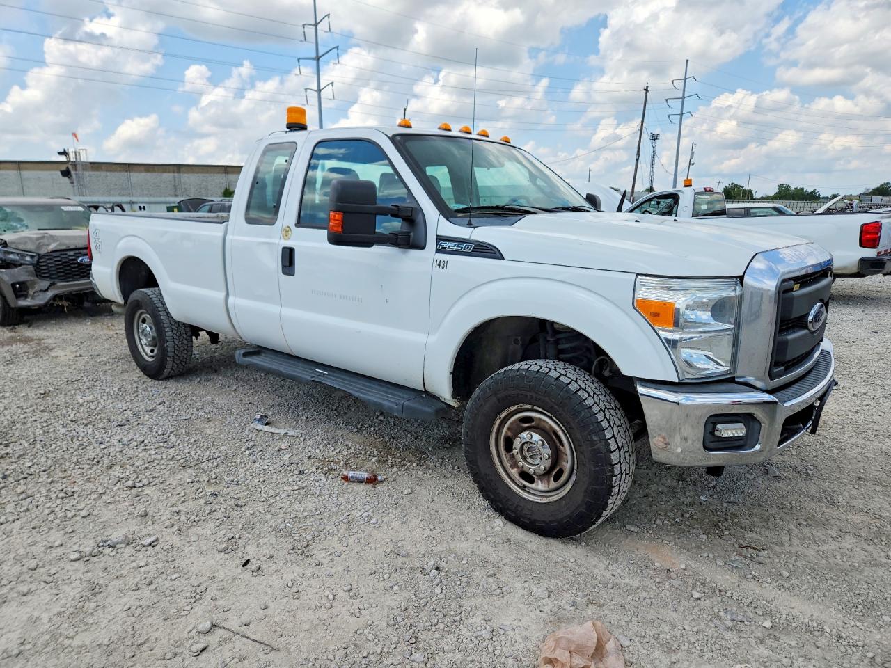 2015 Ford F250 Super Duty White vin: 1FT7X2B68FEA62085