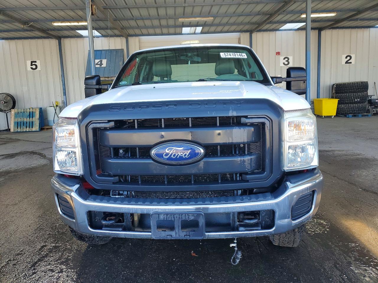 2015 Ford F250 Super Duty Белый vin: 1FT7X2B68FEC90961