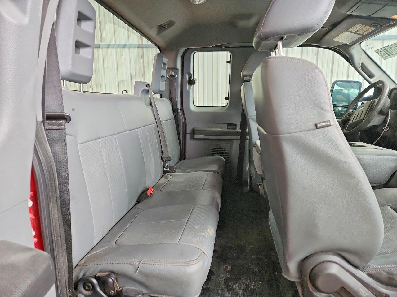 2015 Ford F250 Super Duty Белый vin: 1FT7X2B68FEC90961