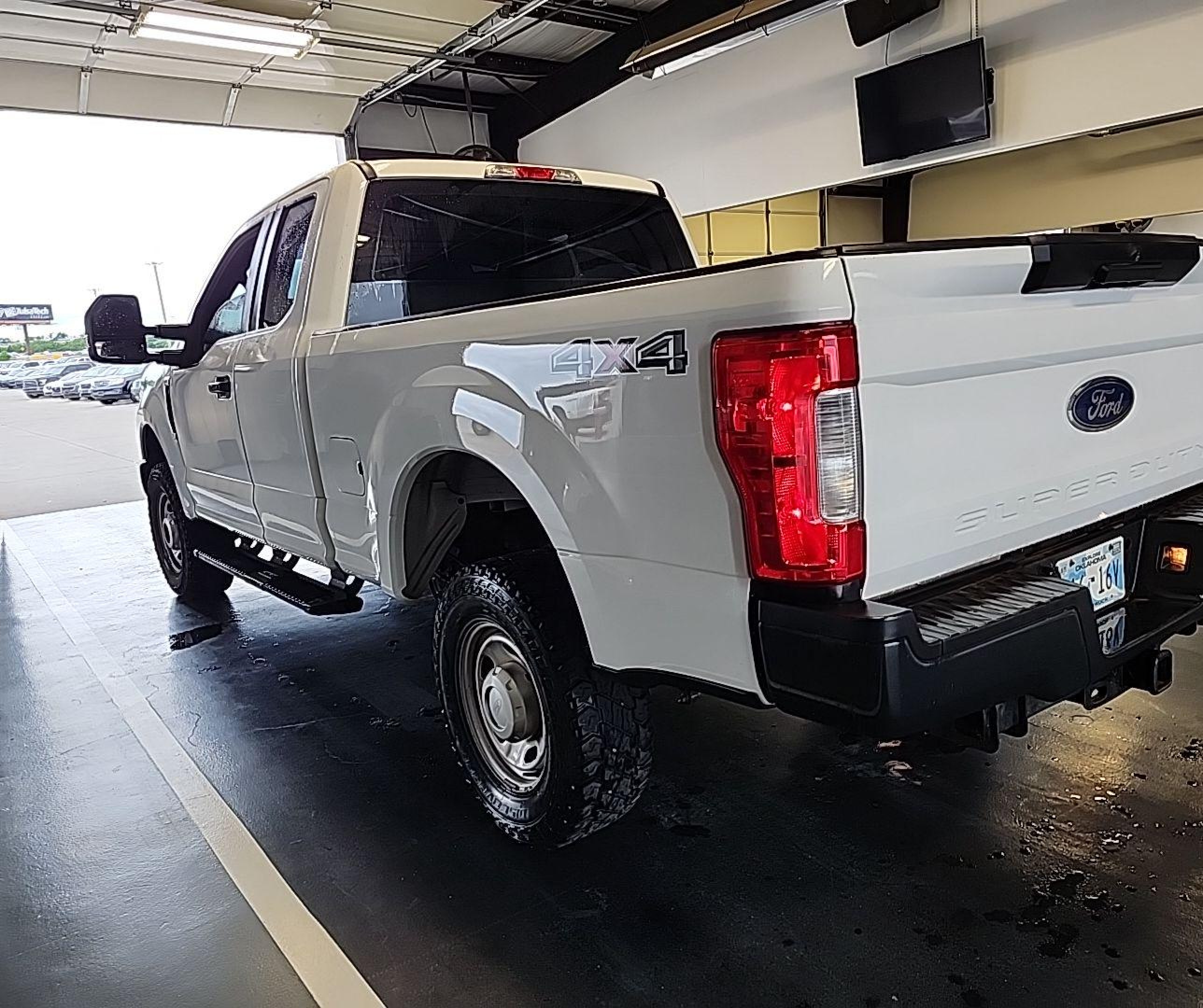 2017 Ford F250 Super Duty vin: 1FT7X2B68HED79884