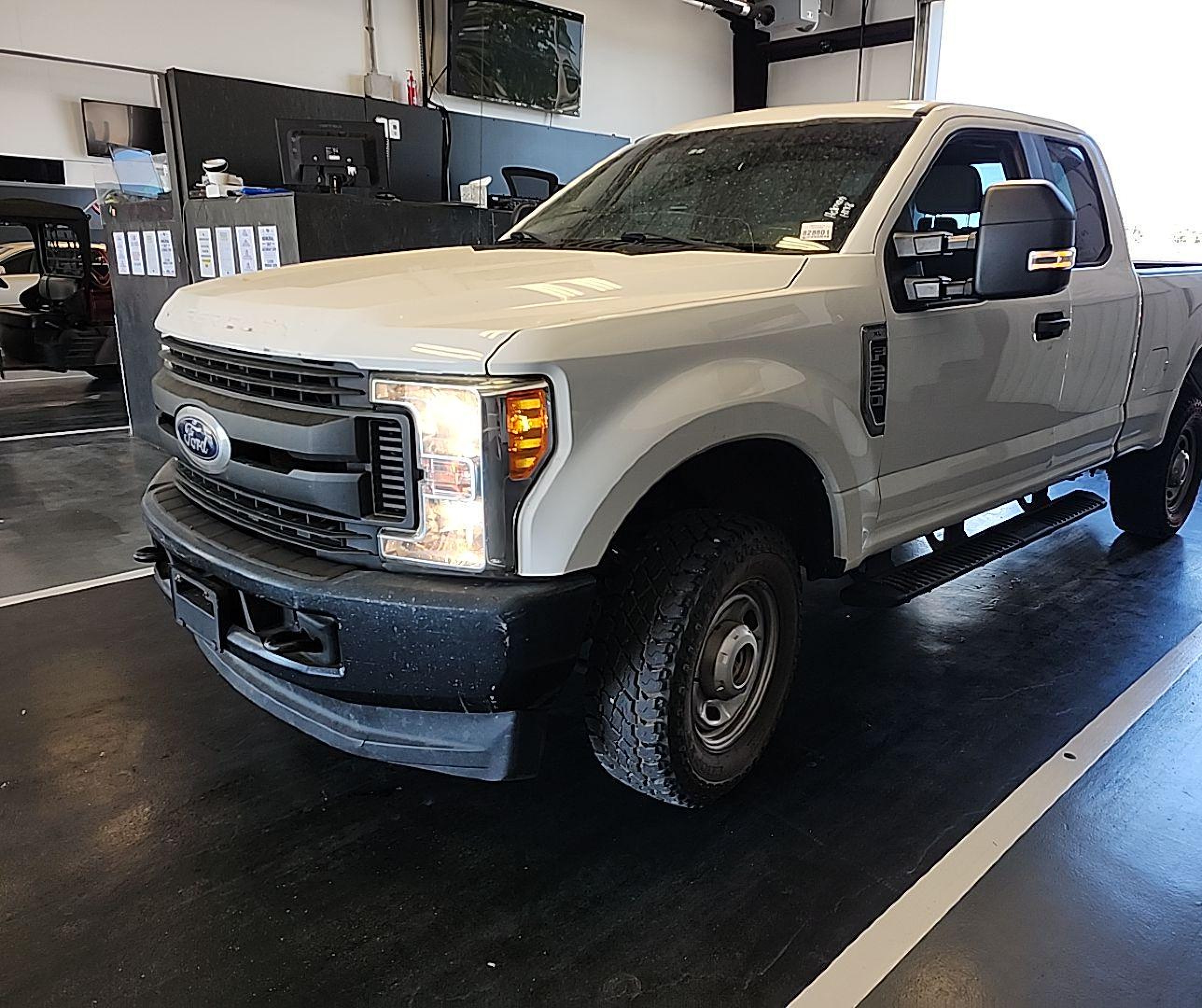 2017 Ford F250 Super Duty vin: 1FT7X2B68HED79884