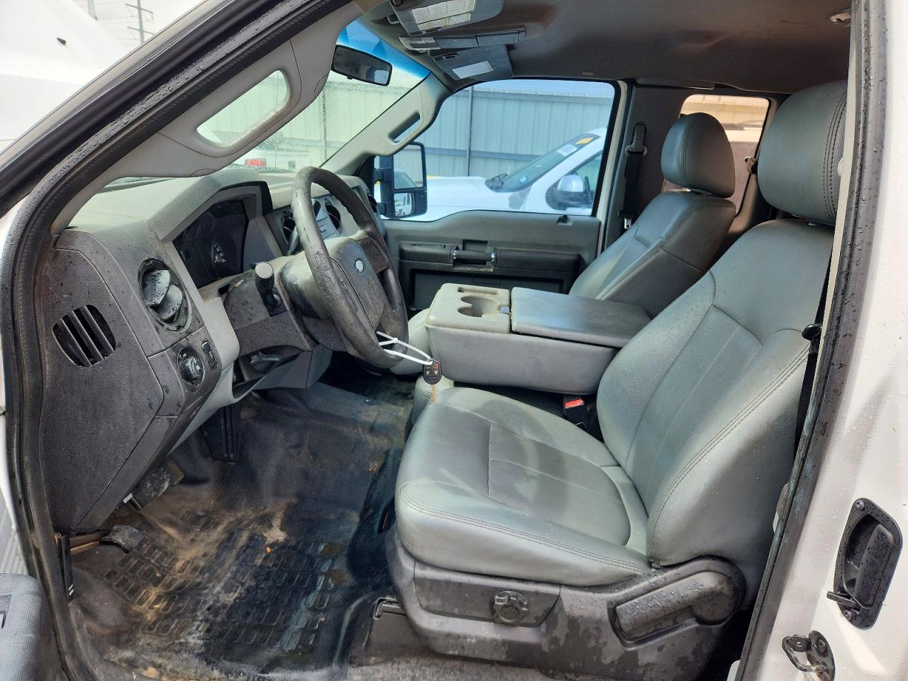 2012 Ford F250 Super Duty White vin: 1FT7X2B6XCEB89755