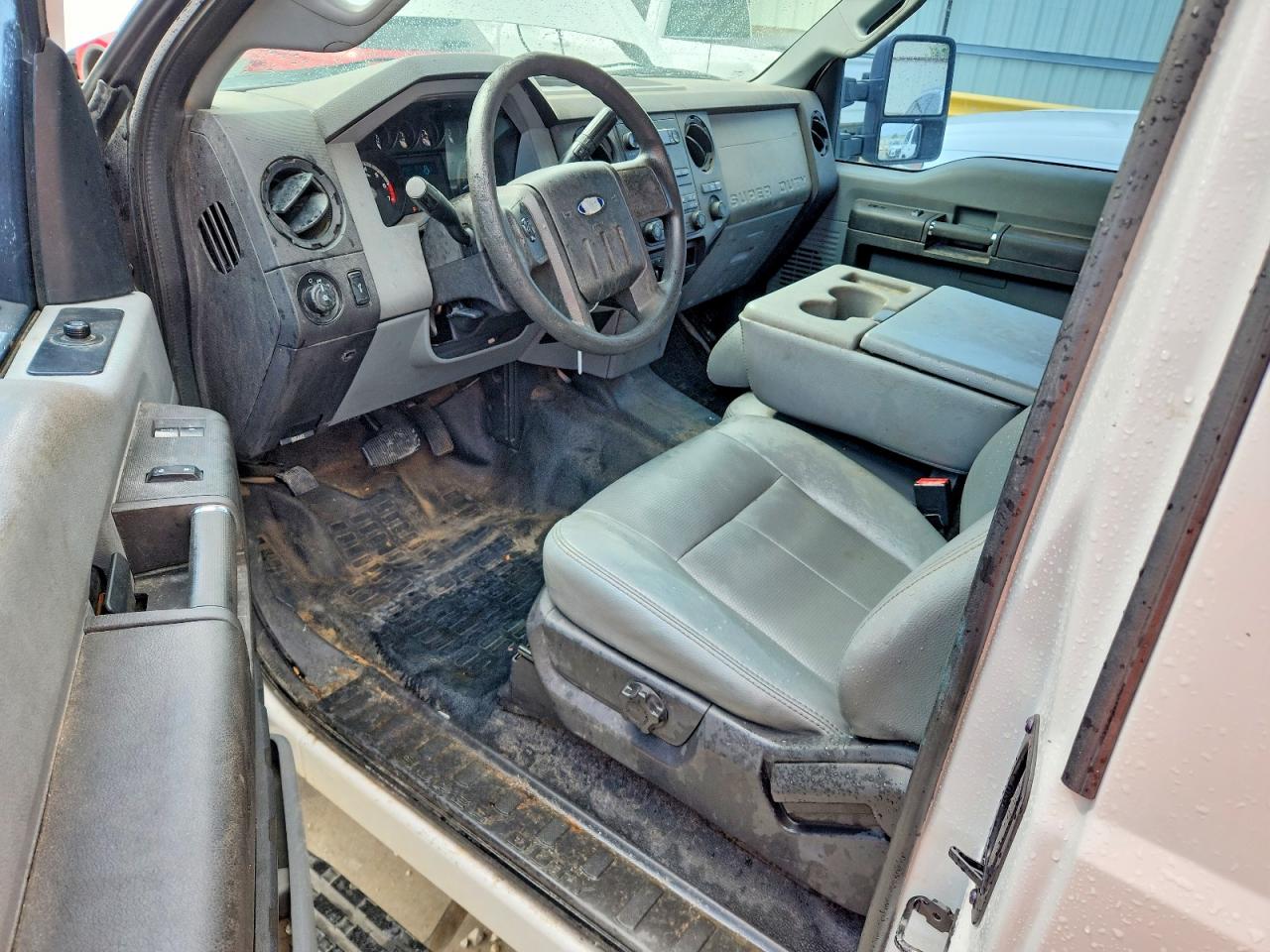2012 Ford F250 Super Duty White vin: 1FT7X2B6XCEB89755