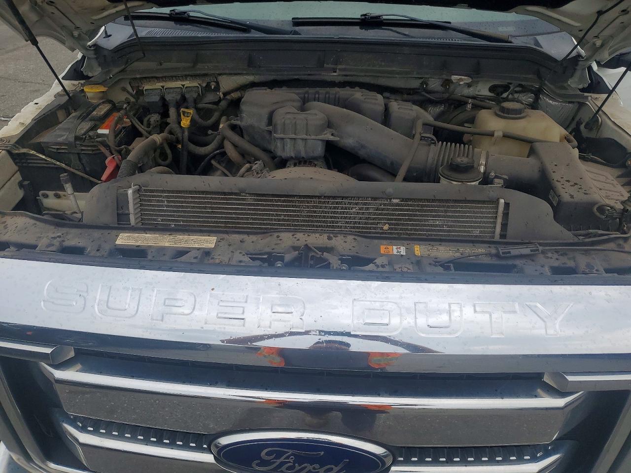 2014 Ford F250 Super Duty White vin: 1FT7X2B6XEEA34464