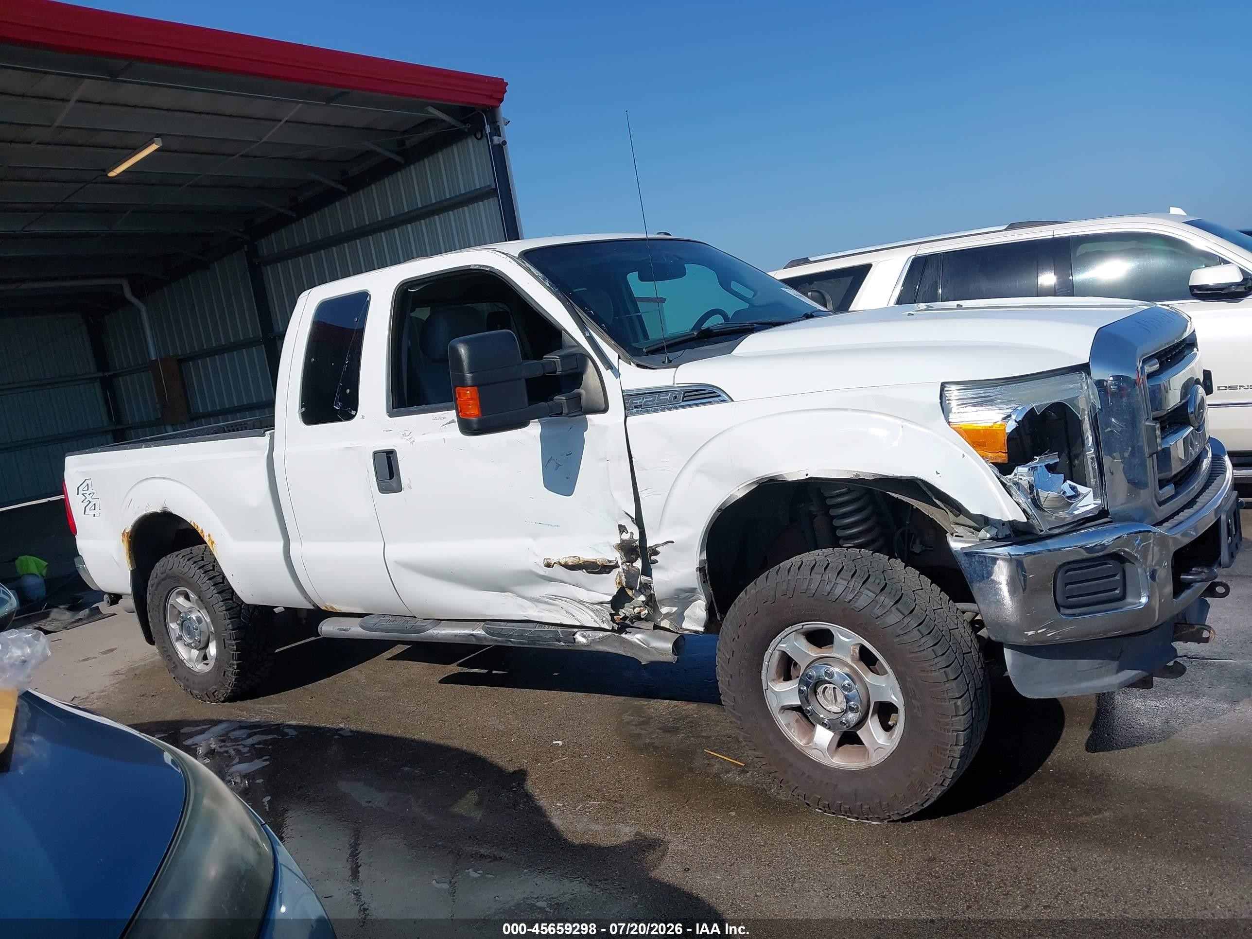 2015 Ford F-250 Xlt Белый vin: 1FT7X2B6XFEA43229