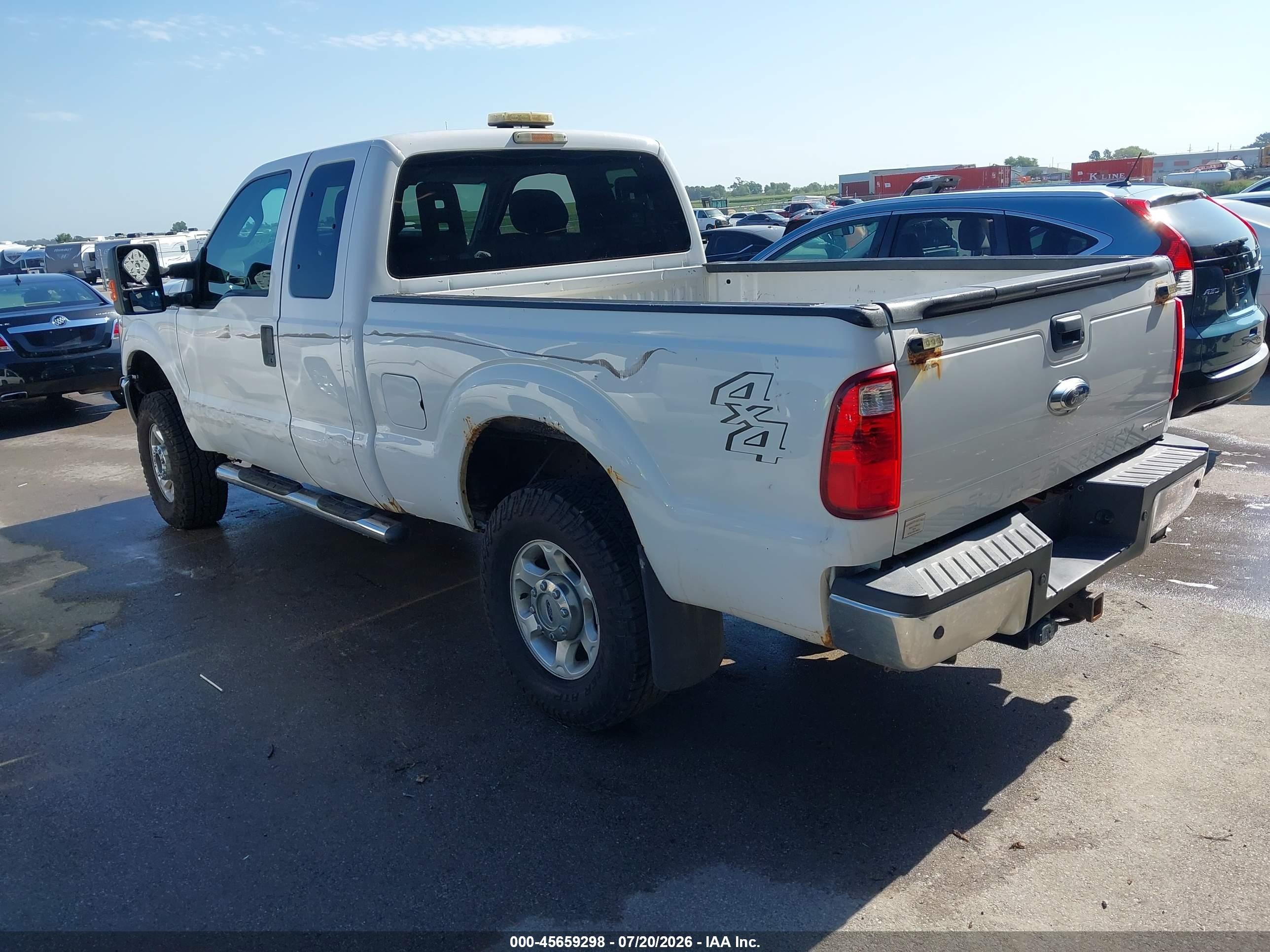 2015 Ford F-250 Xlt Белый vin: 1FT7X2B6XFEA43229