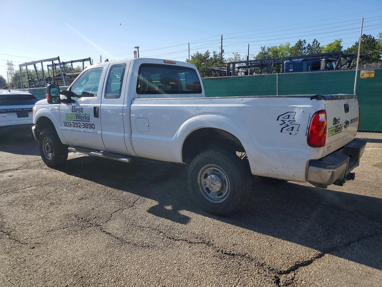 2015 Ford F250 Super Duty White vin: 1FT7X2B6XFEB31018