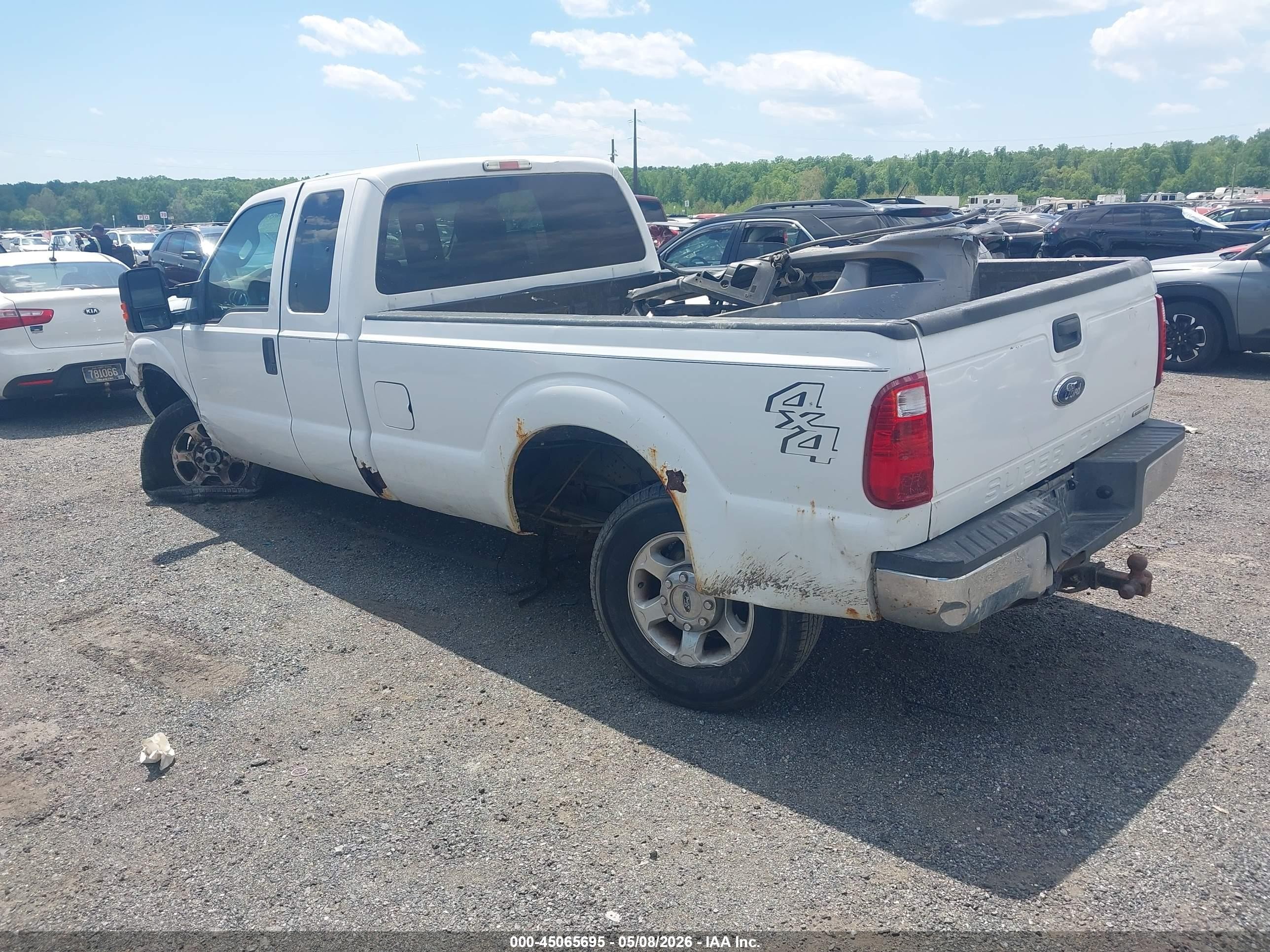 2015 Ford F-250 Xlt White vin: 1FT7X2B6XFED46530