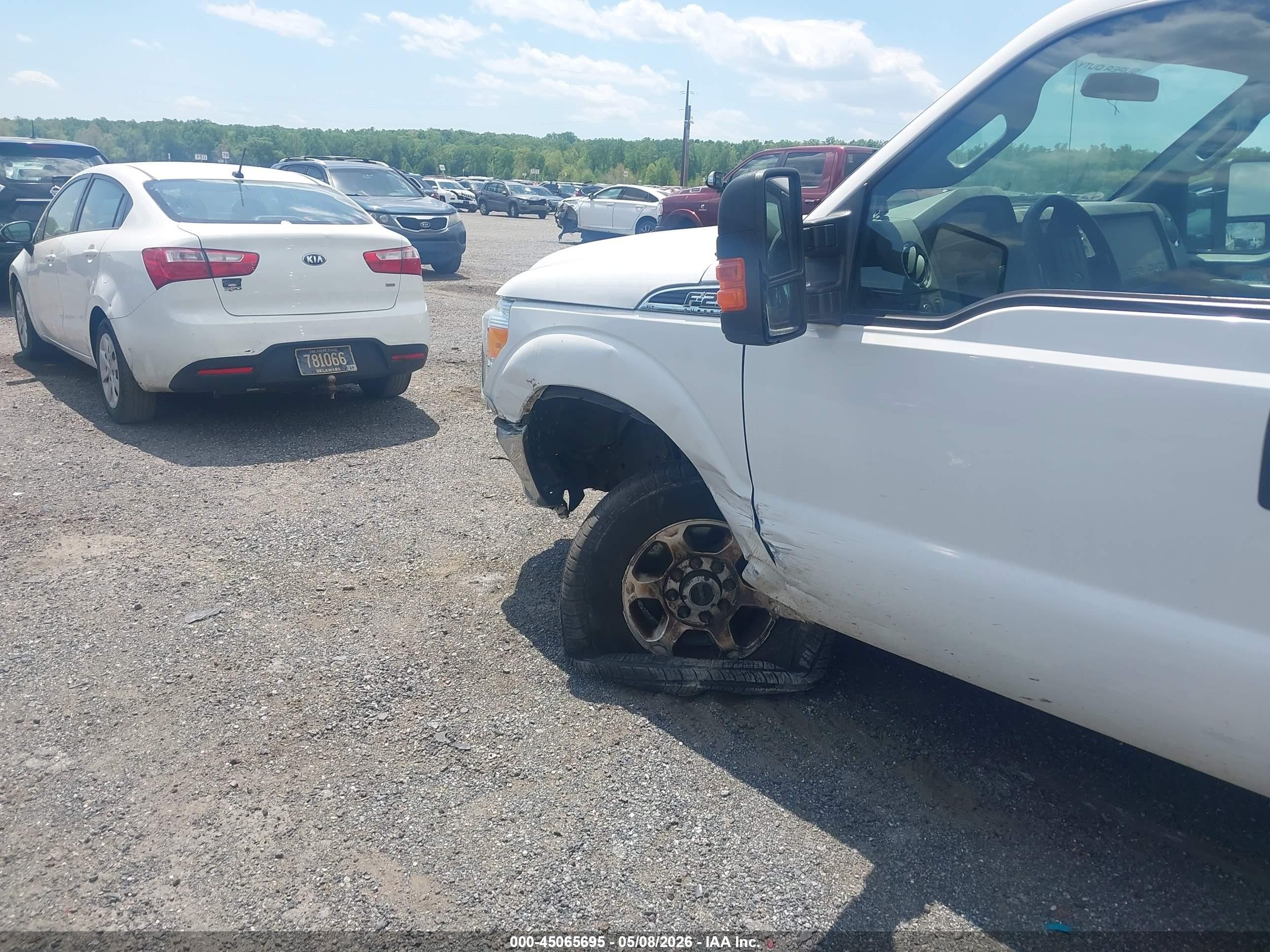 2015 Ford F-250 Xlt White vin: 1FT7X2B6XFED46530