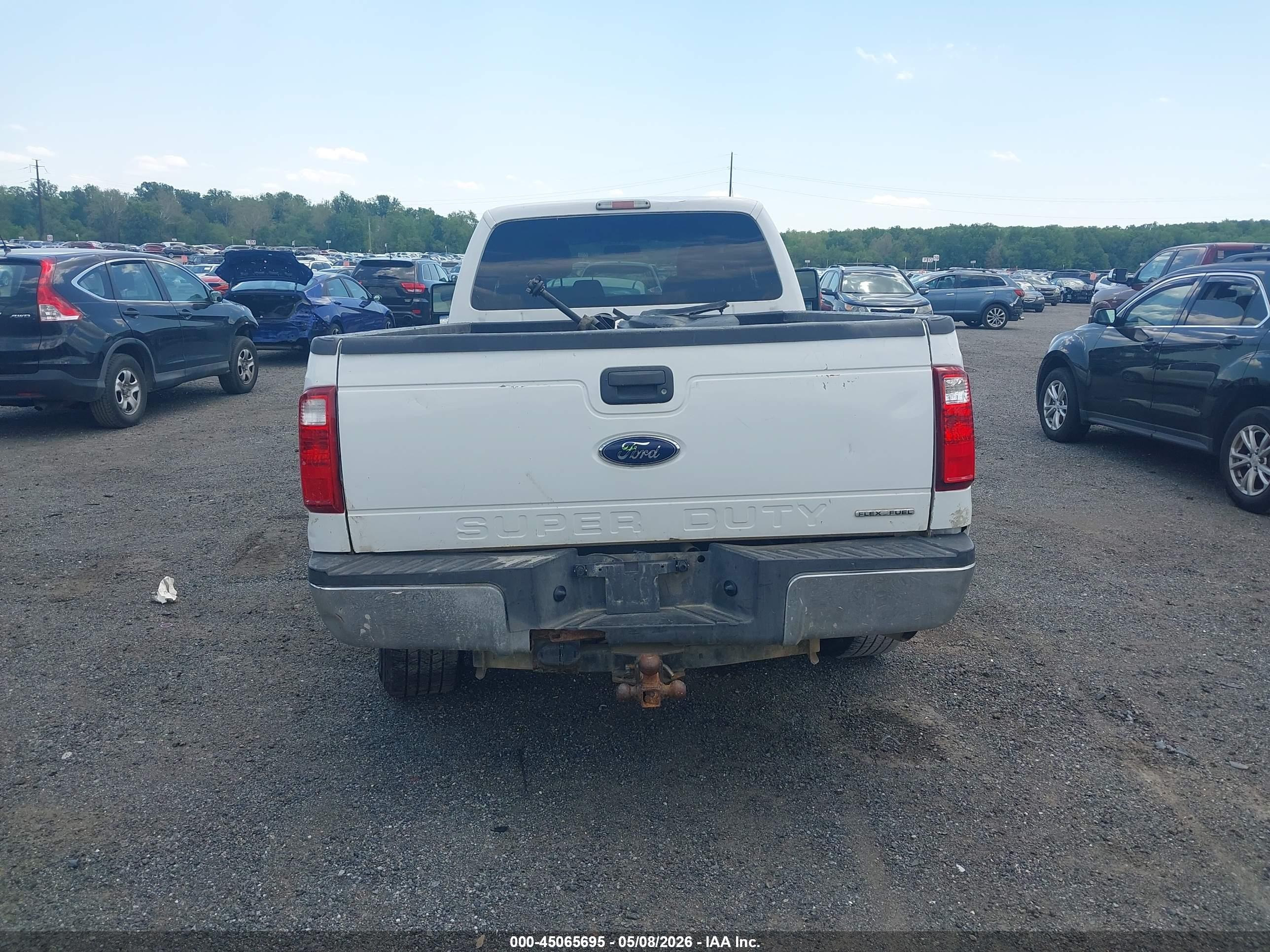 2015 Ford F-250 Xlt White vin: 1FT7X2B6XFED46530