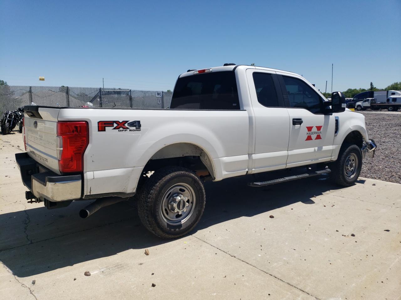 2022 Ford F250 Super Duty White vin: 1FT7X2BN2NED78989 Damage: Right Qtr Panel, Multiple Scratches Heavy, 2