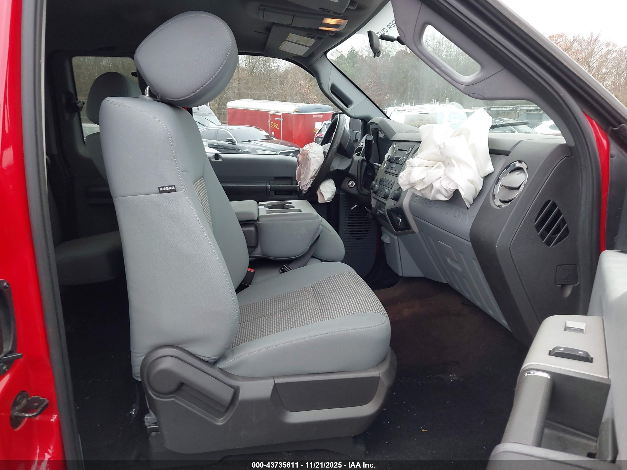 2013 Ford F-250 Xlt Red vin: 1FT7X2BT0DEB06910
