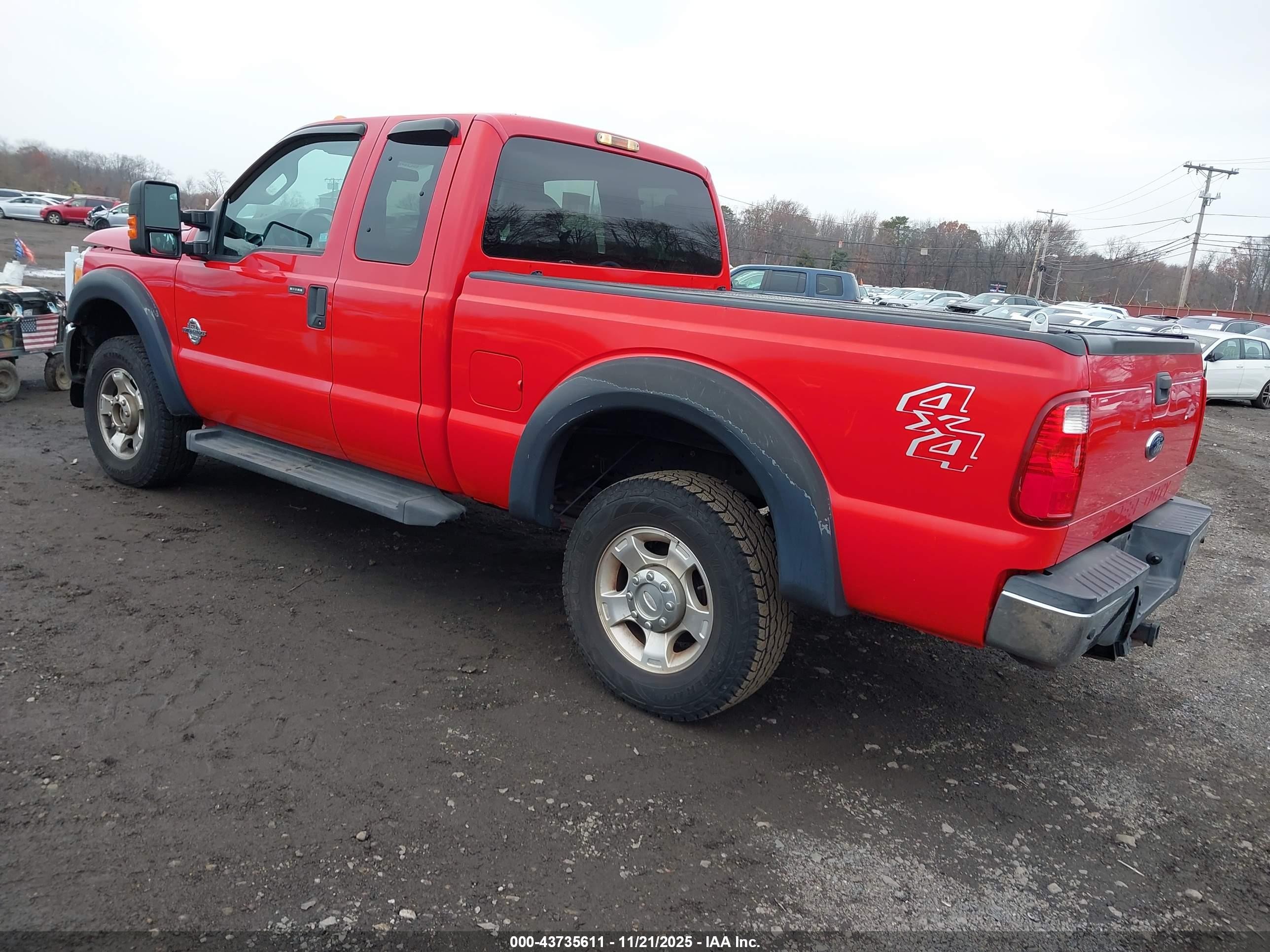 2013 Ford F-250 Xlt Red vin: 1FT7X2BT0DEB06910