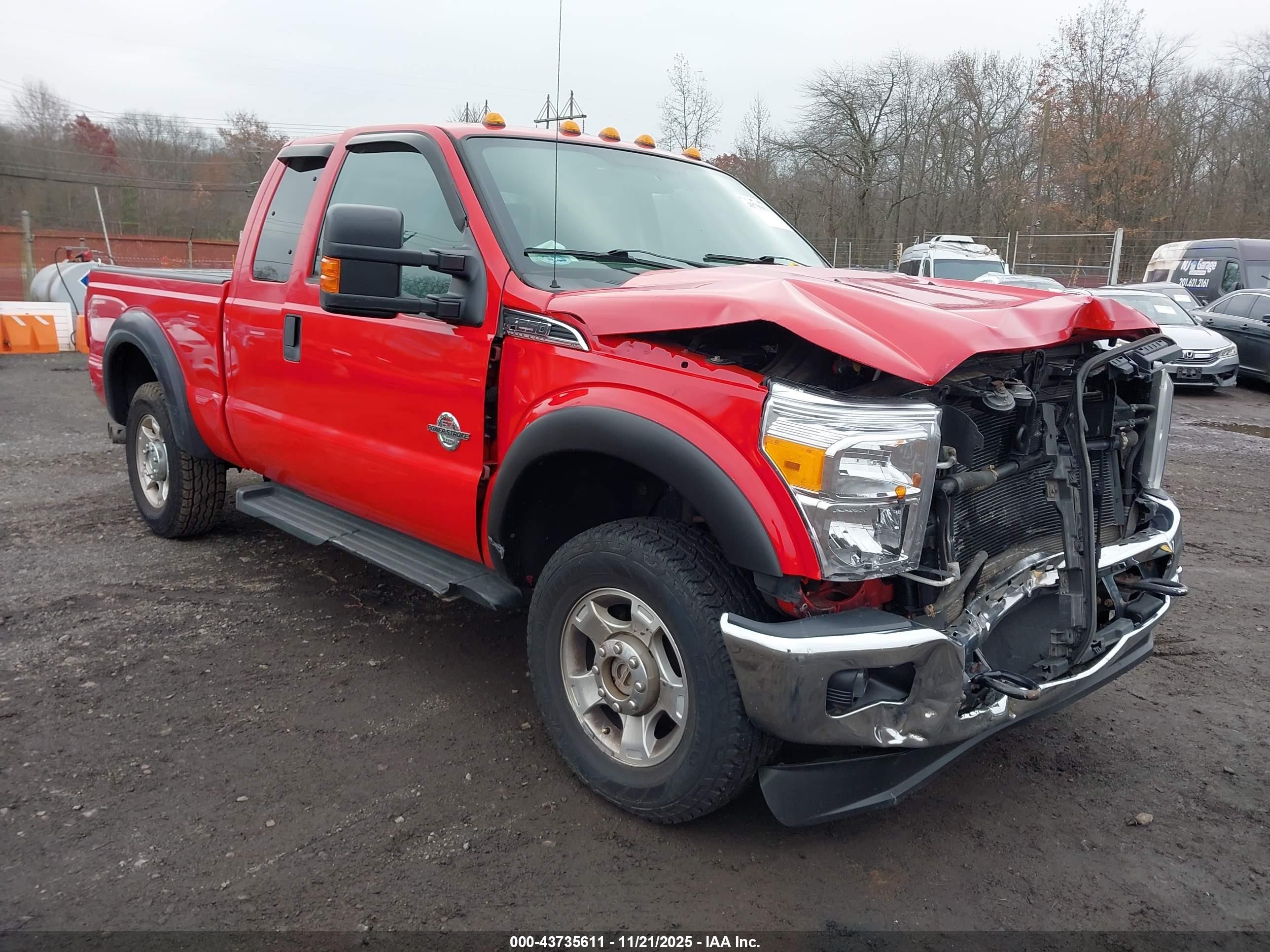 2013 Ford F-250 Xlt Red vin: 1FT7X2BT0DEB06910