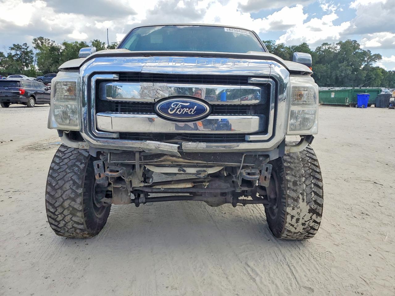 2011 Ford F250 Super Duty White vin: 1FT7X2BT2BEC84489