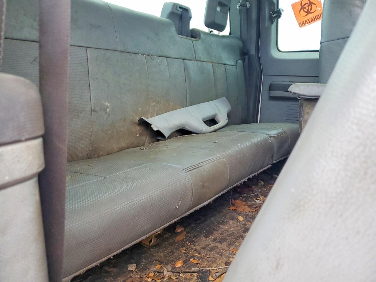 2011 Ford F250 Super Duty White vin: 1FT7X2BT2BEC84489
