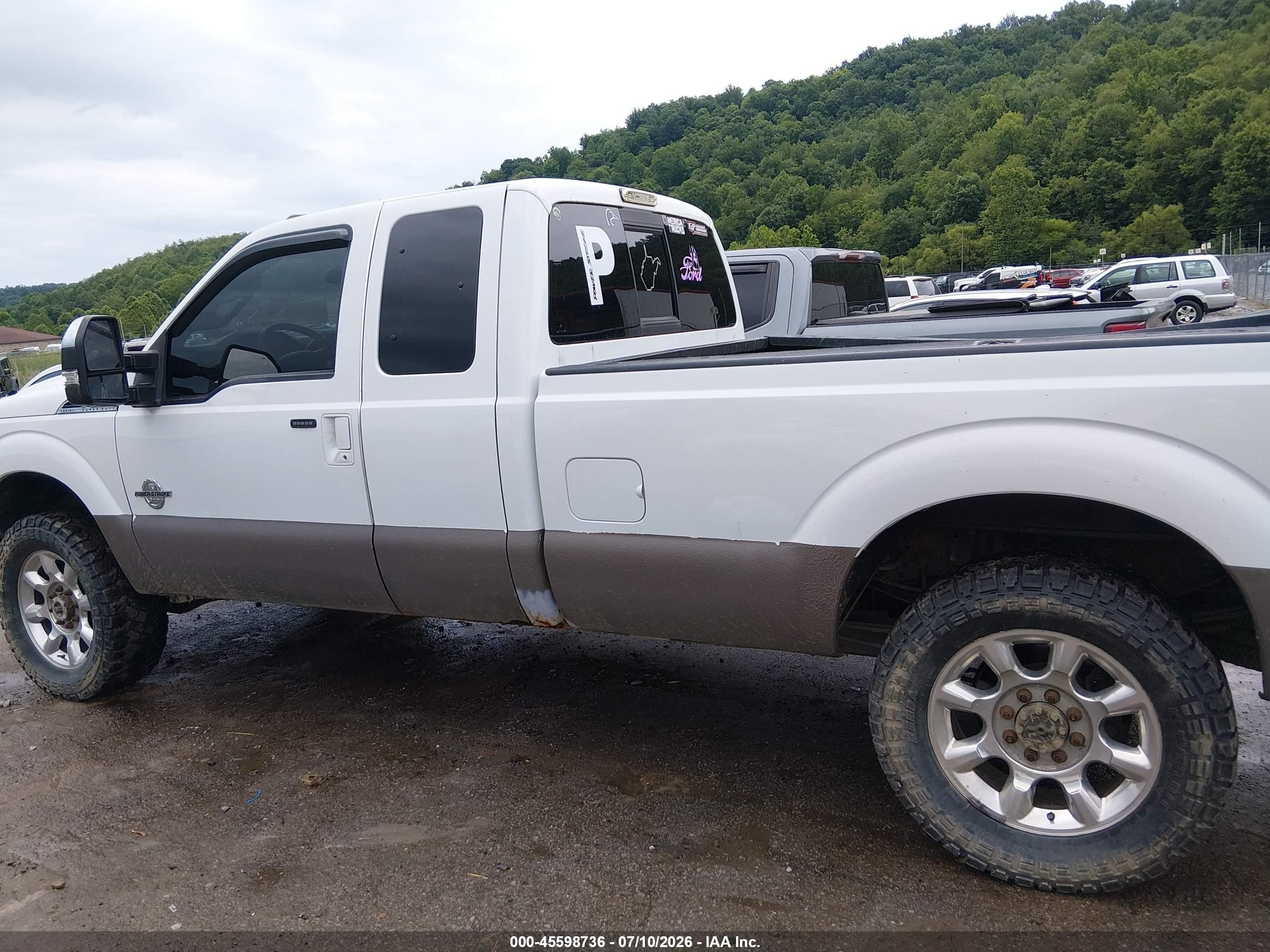 2013 Ford Super Duty F-250 Srw Lariat/xl/xlt White vin: 1FT7X2BT3DEB71038